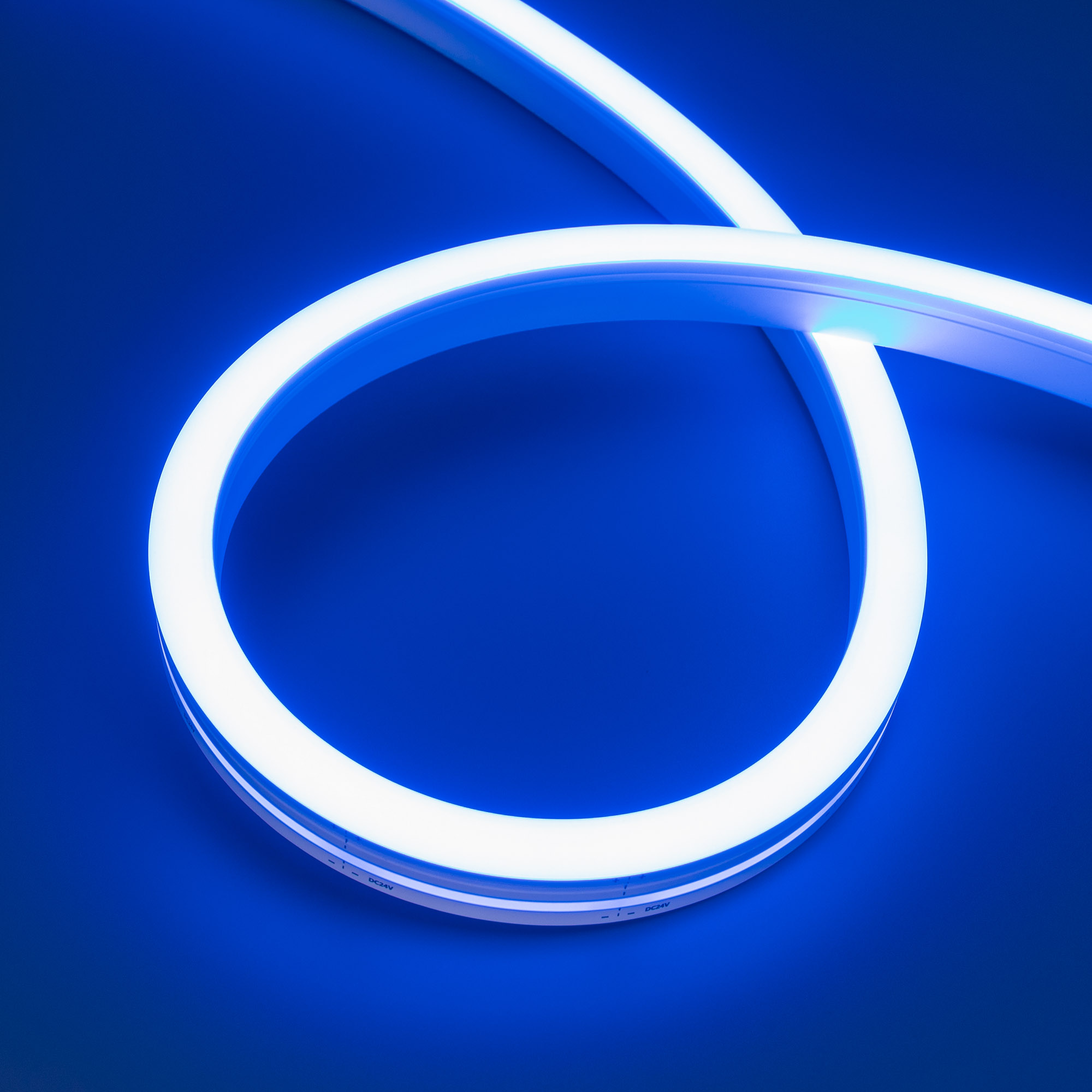 Лента герметичная MOONLIGHT-SIDE-A140-12x17mm 24V Blue (8 W/m, IP67, 5m, wire x2) 038799 - Arlight