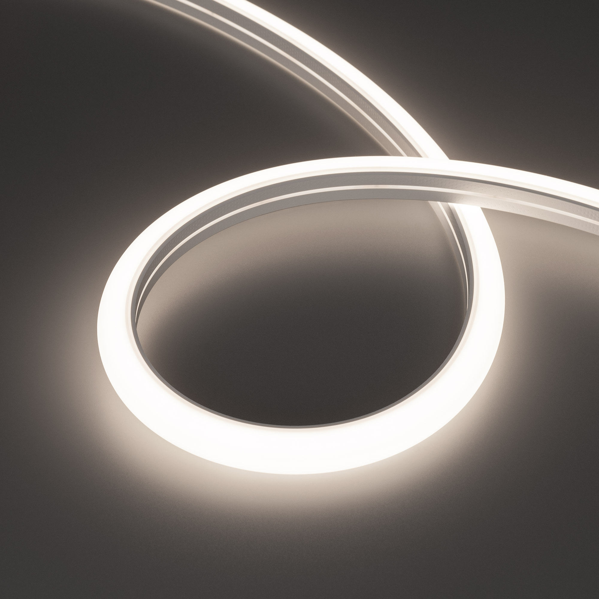 Лента герметичная MOONLIGHT-TOP-A140-16x15mm 24V Day5000 (9.6 W/m, IP65, 2835, 5m, wire x1) 038829 - Arlight