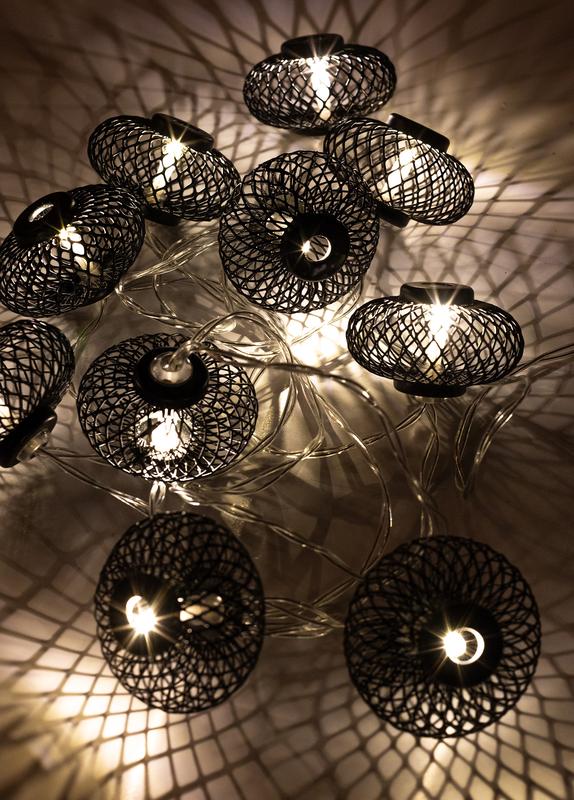 Гирлянда светодиодная "Фонарики" черн. 5х3см 10LED тепл. бел. 1.8+0.3м КОСМОС KOC_GIR-B119 - Космос