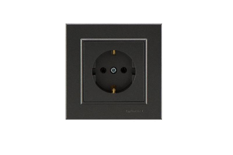 Розетка 1-м СП Karea 16А IP20 с/з дым. металлик 56050028 - Makel