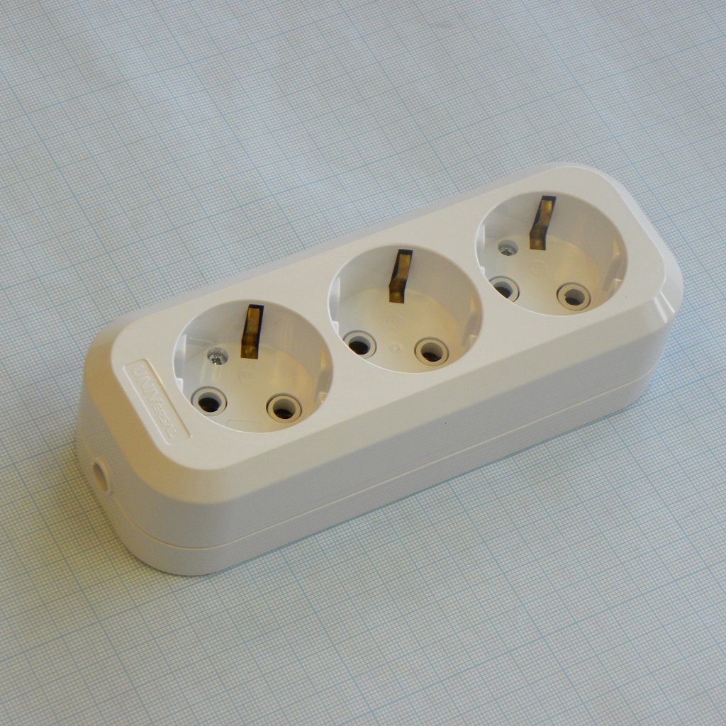 Колодка розеточная x3 16А - UNIVersal