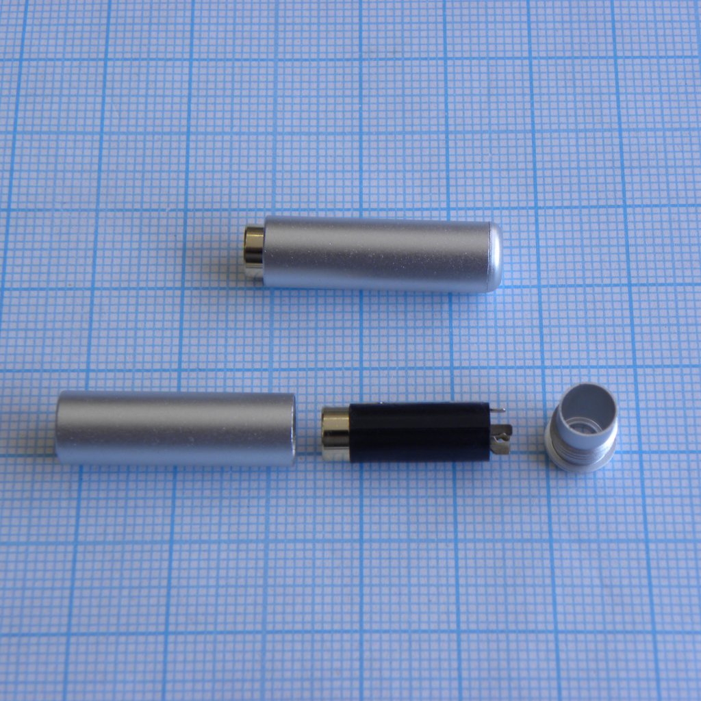 TRRS 3.5S (mini  jack) гнездо кабельное - .