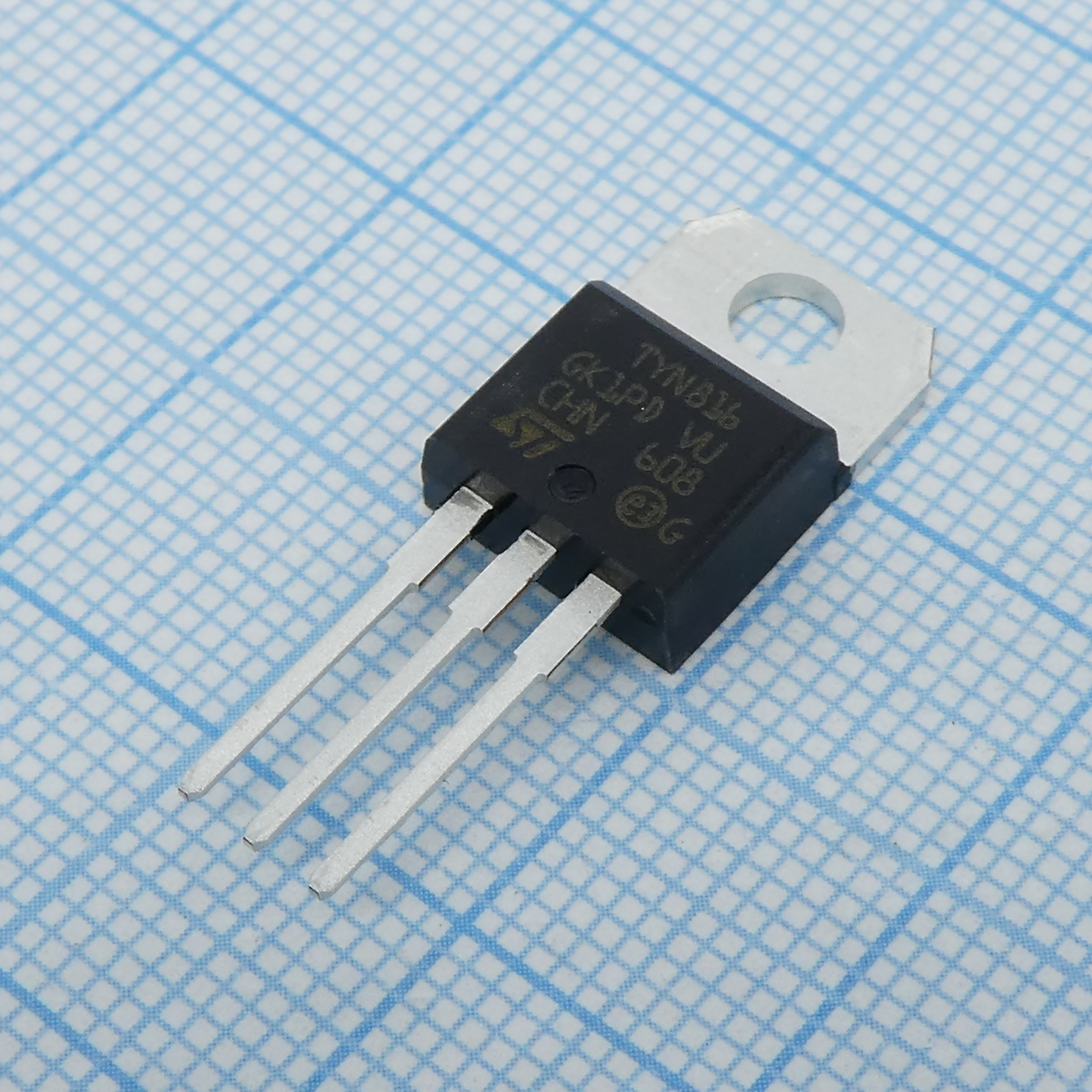 TYN816RG - STM