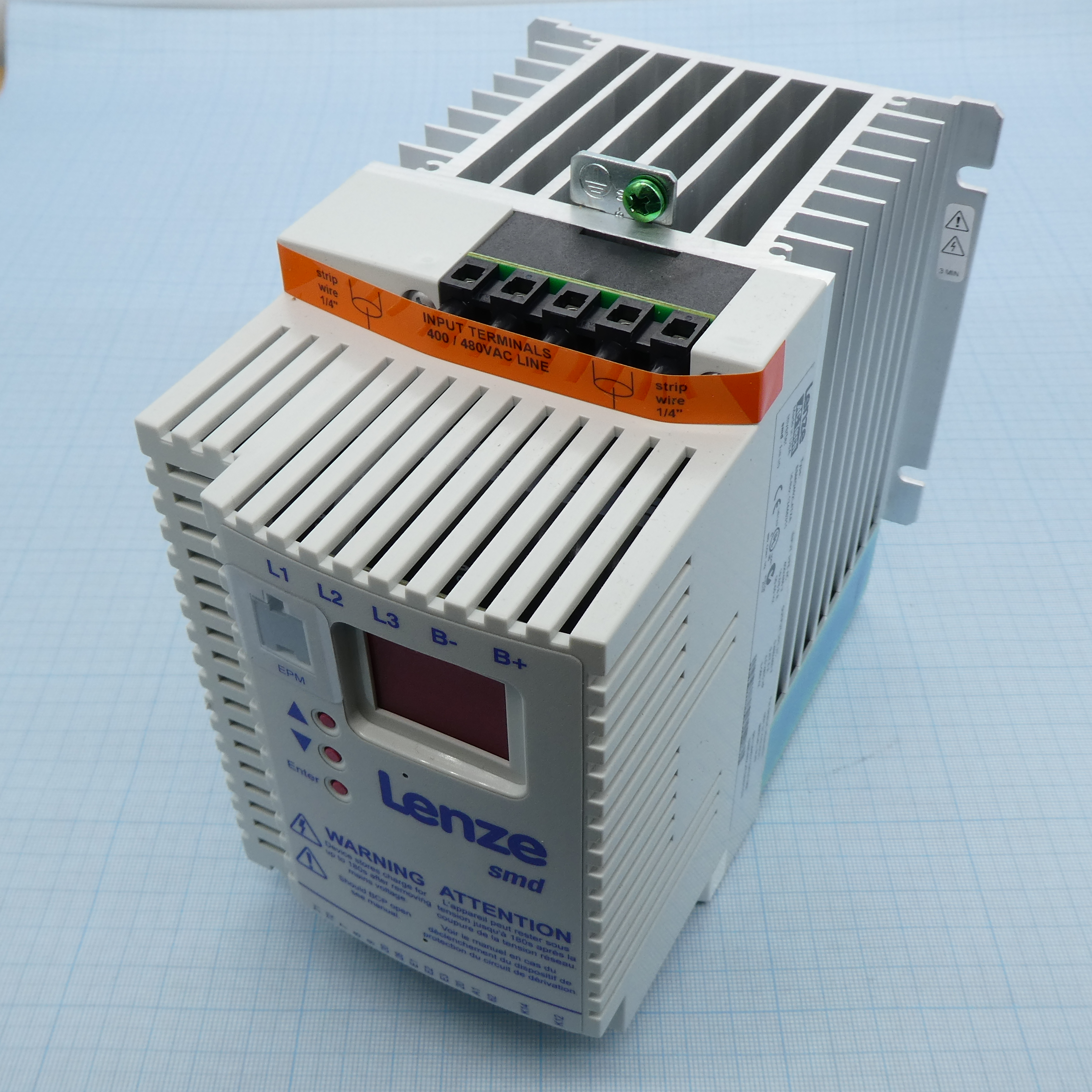 ESMD402L4TXA - LENZE
