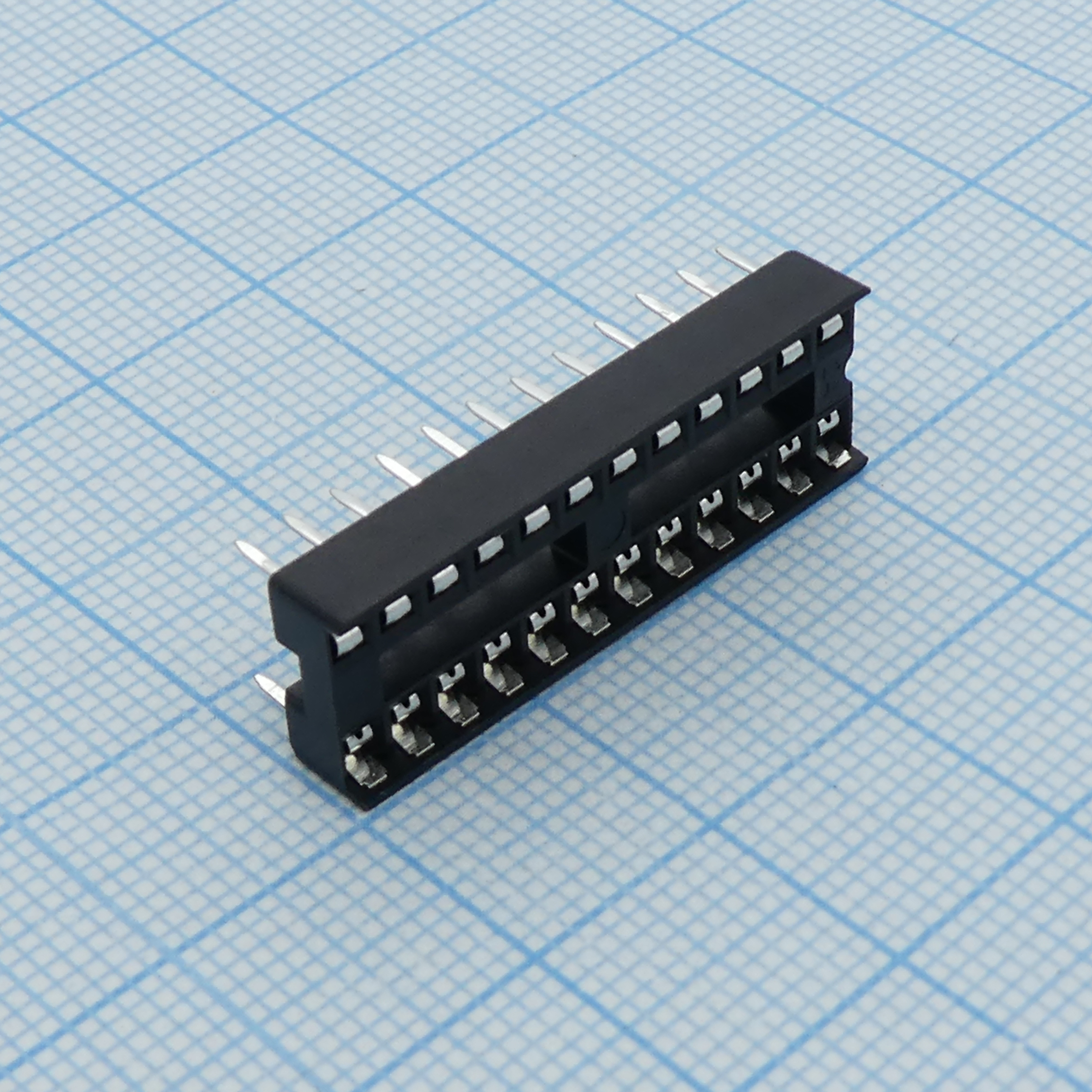 DS1009-24AT1NX-0A2 - CONNFLY