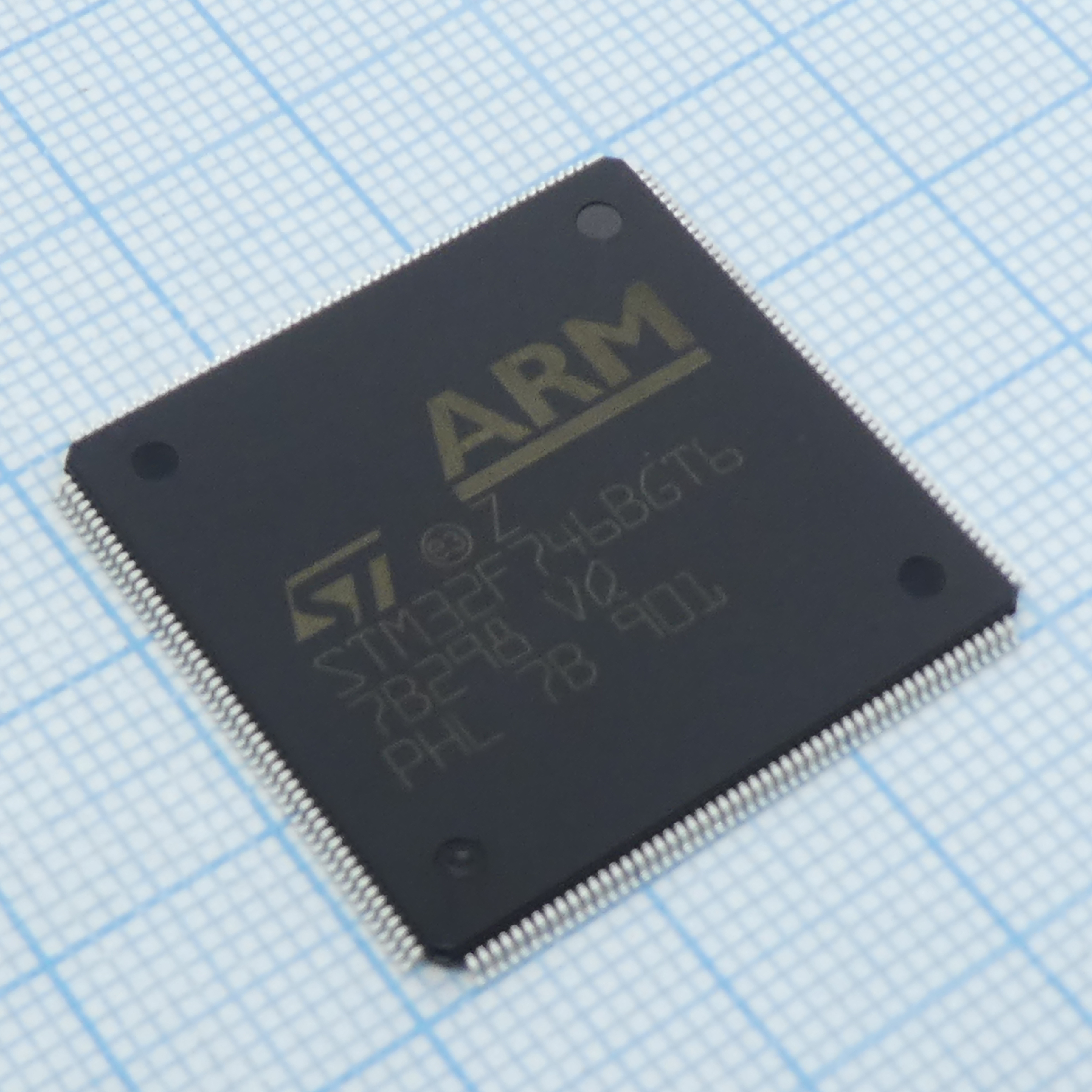 STM32F746BGT6 - STM