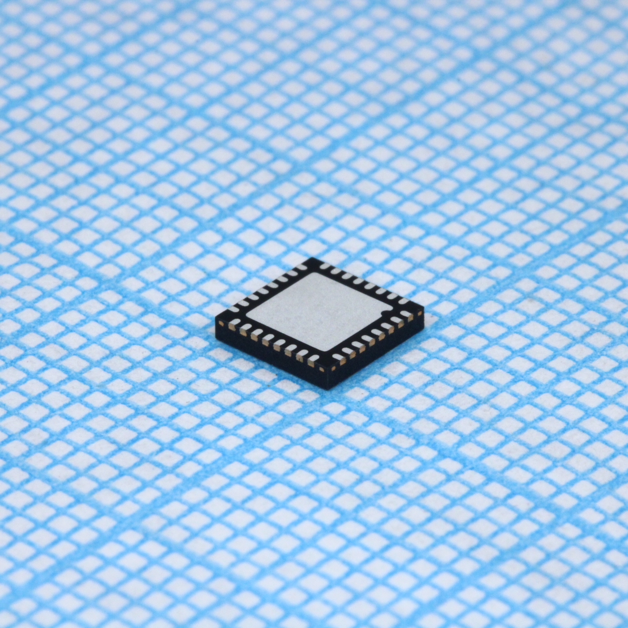 ATSAML21E18B-MUT - MCHP