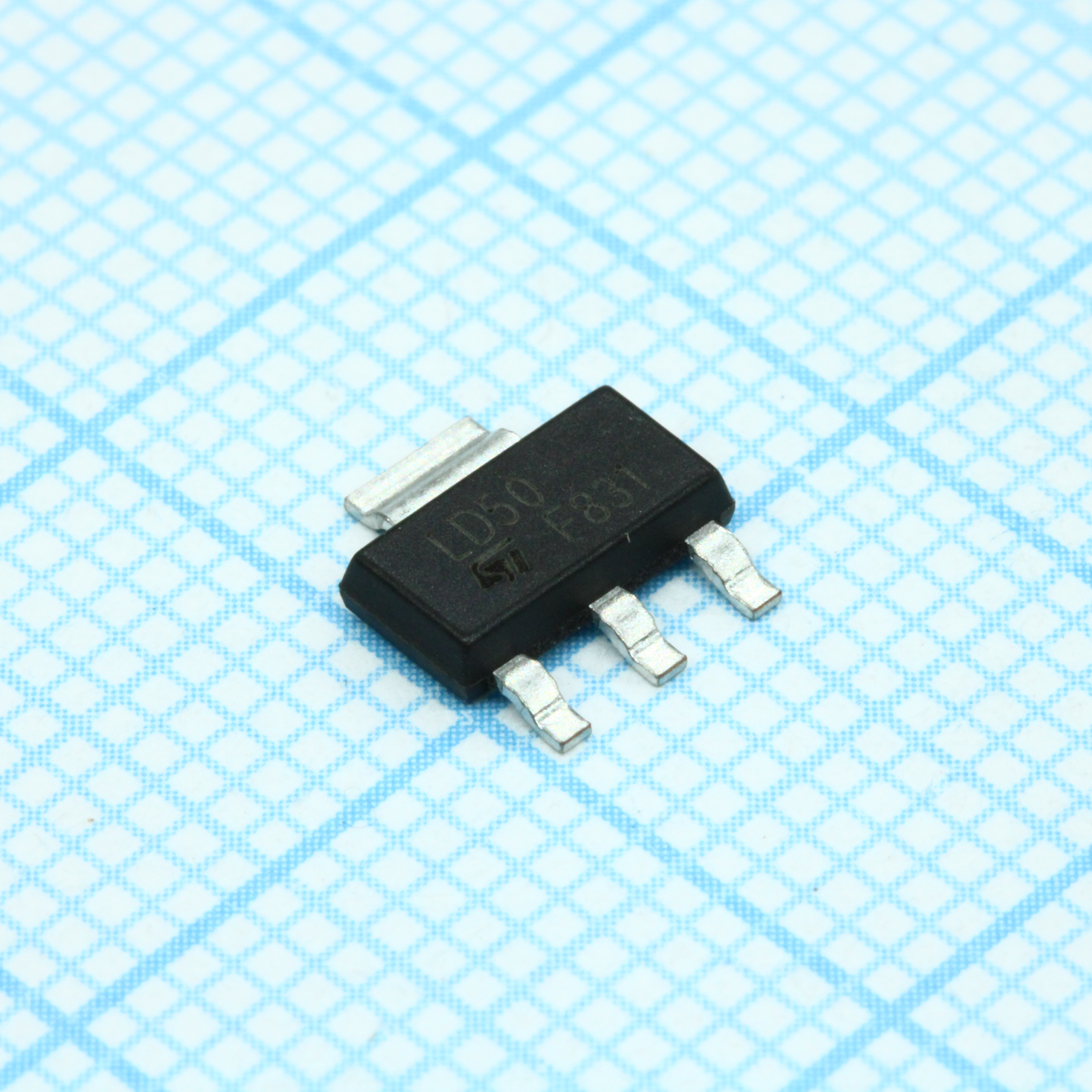 LD1117S50CTR - STM