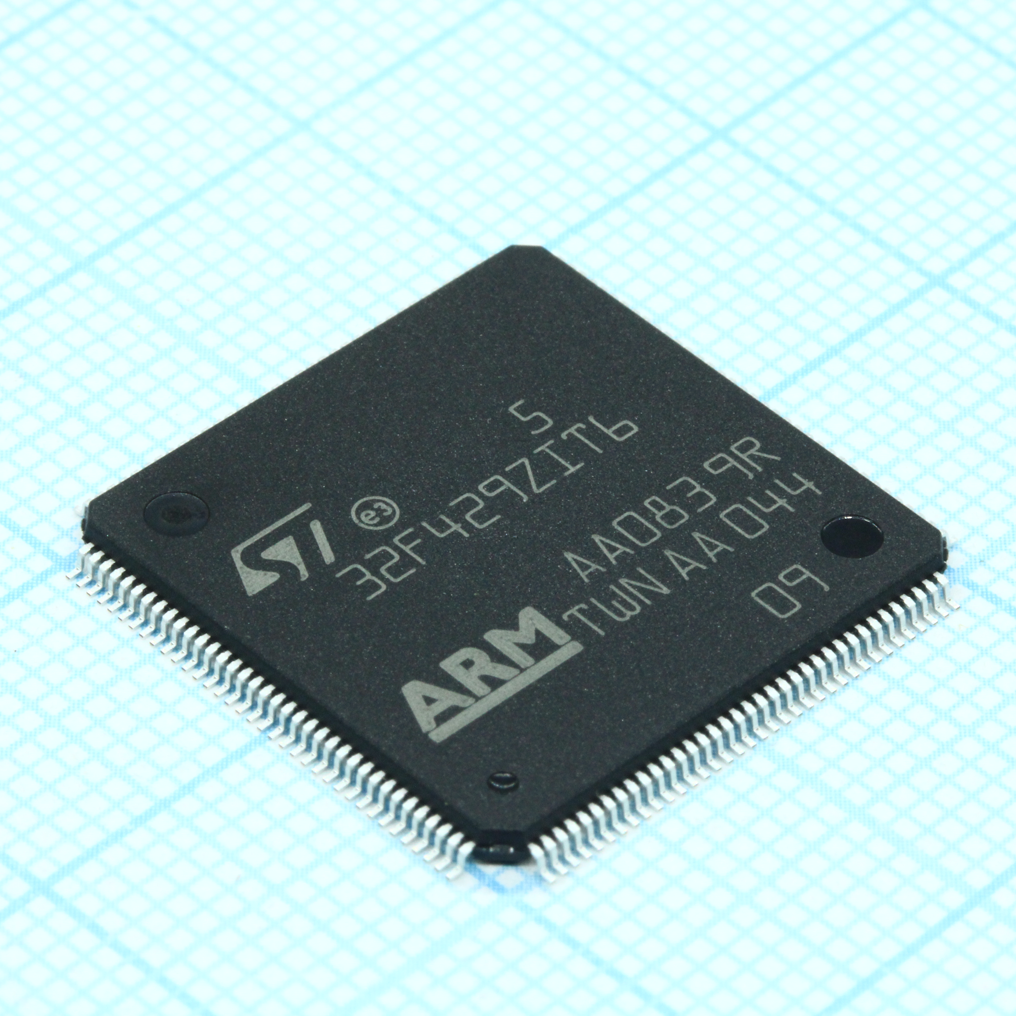 STM32F429ZIT6 - STM