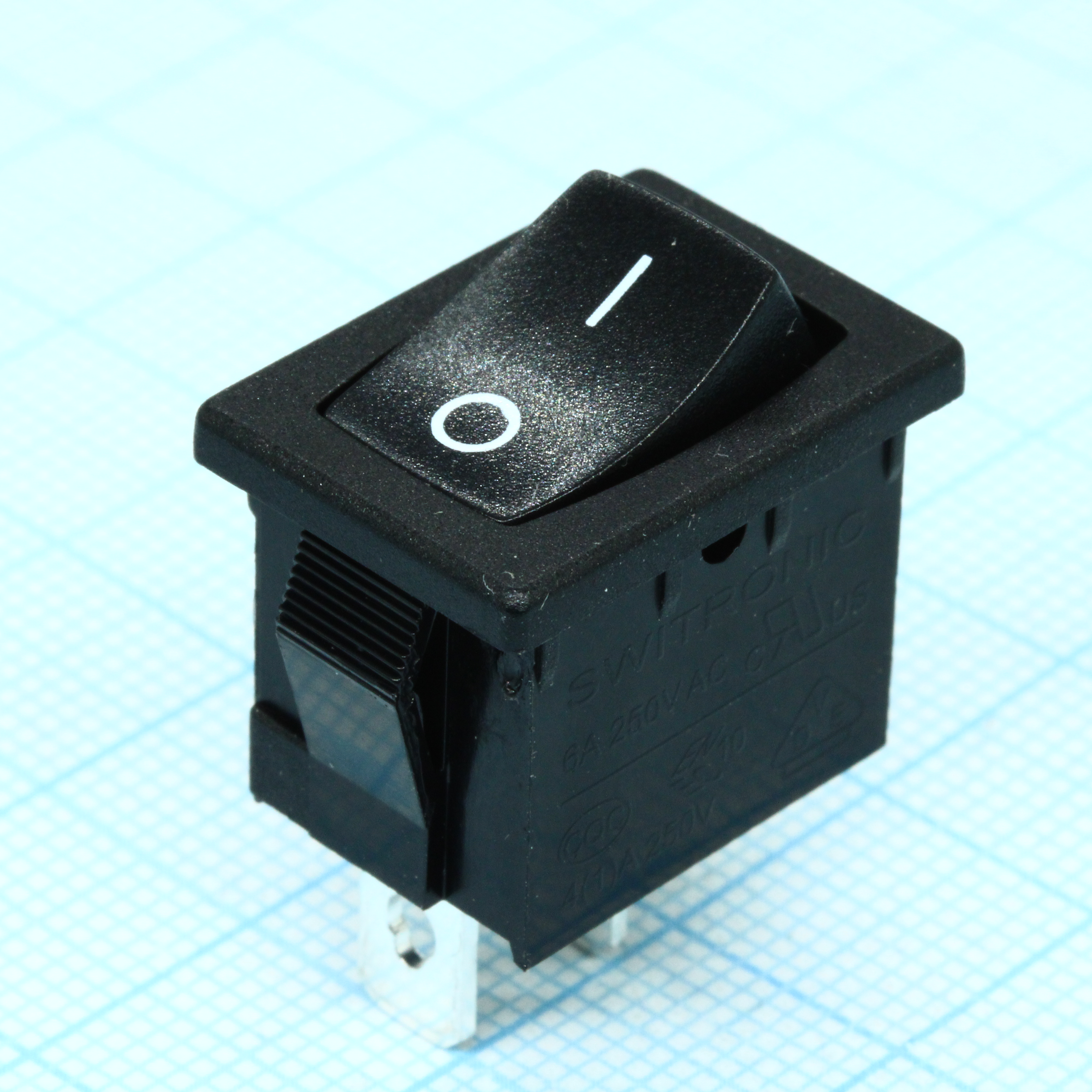 R19A-12BBBT-G - Switronic