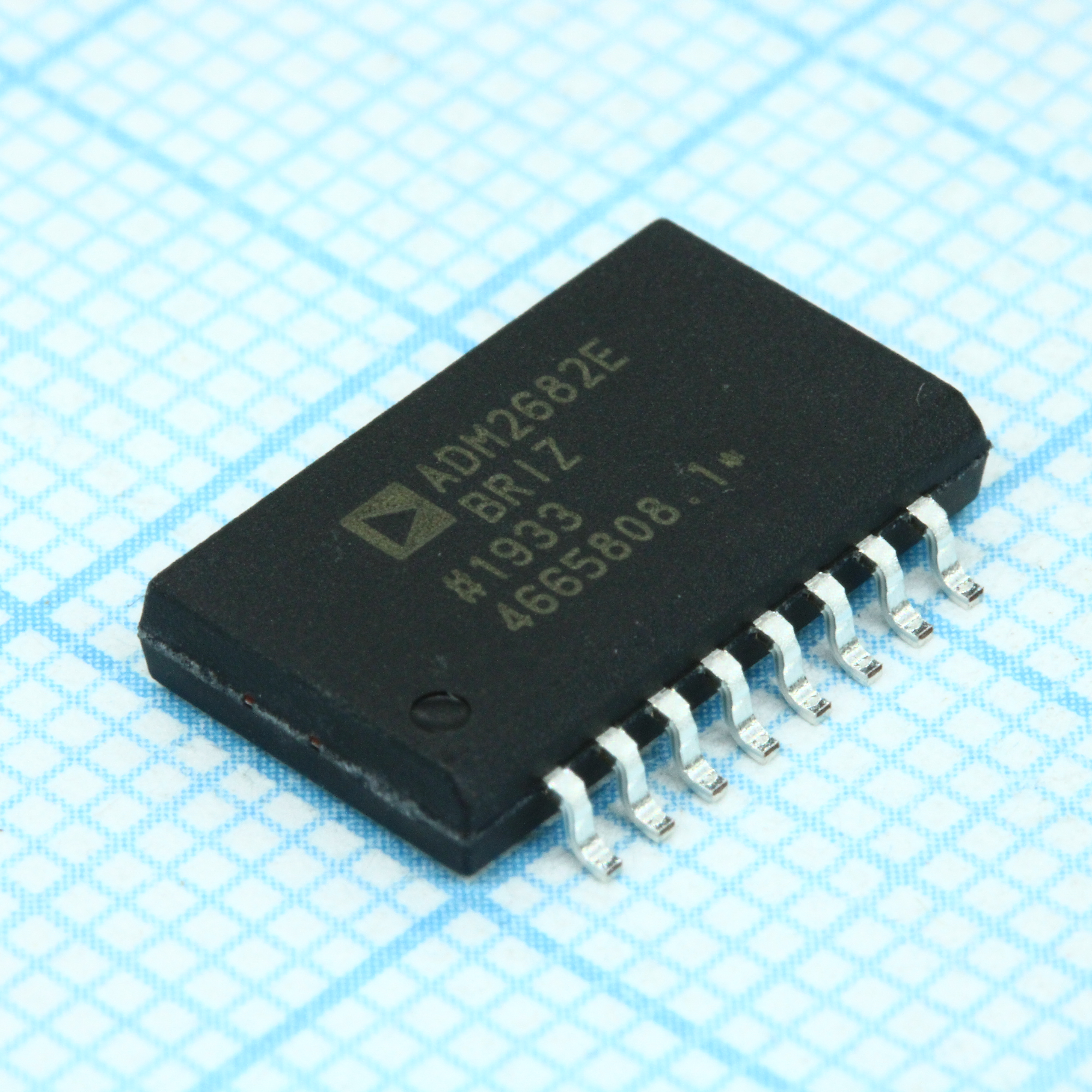ADM2682EBRIZ-RL7 - AD