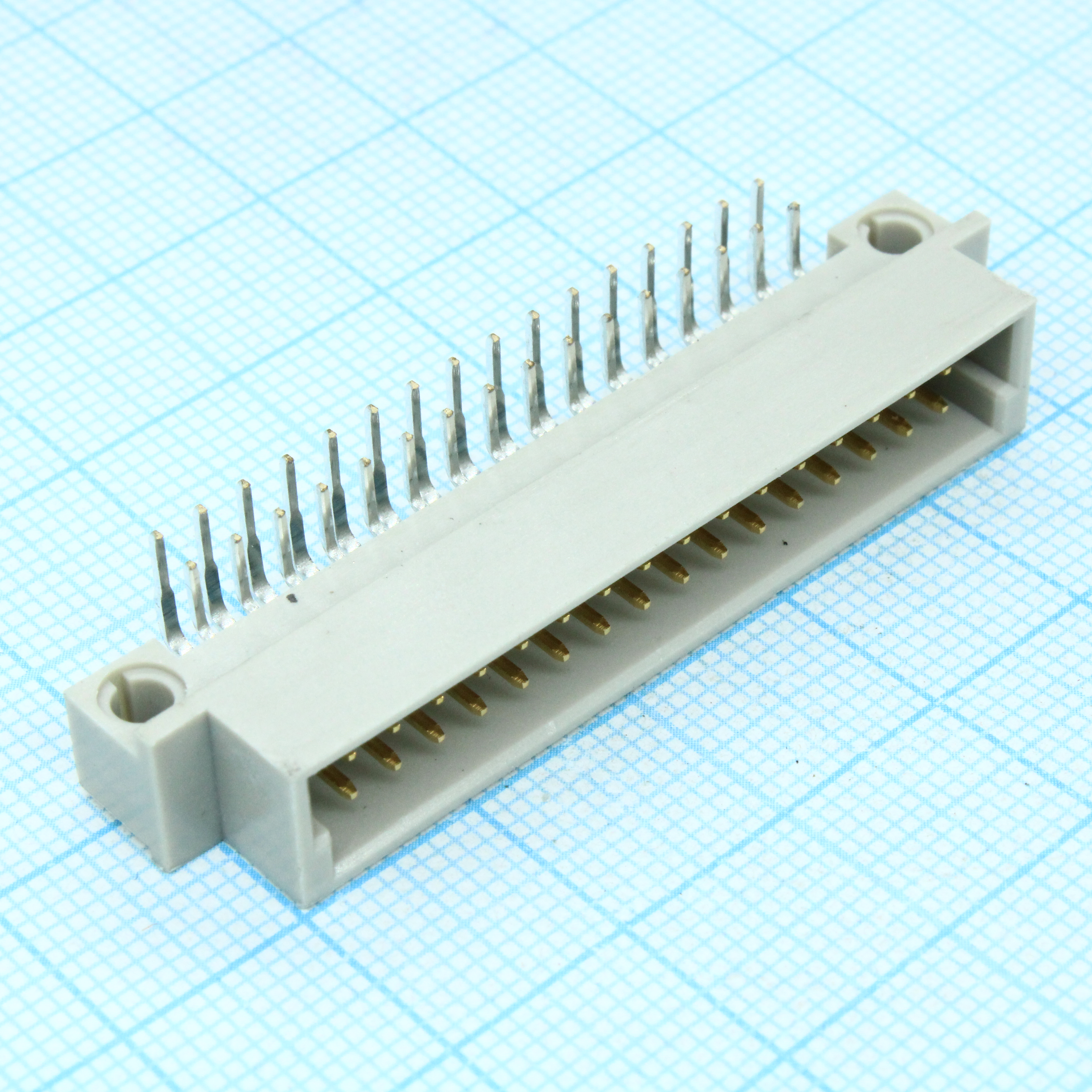 DS1118-32M0R23 - CONNFLY