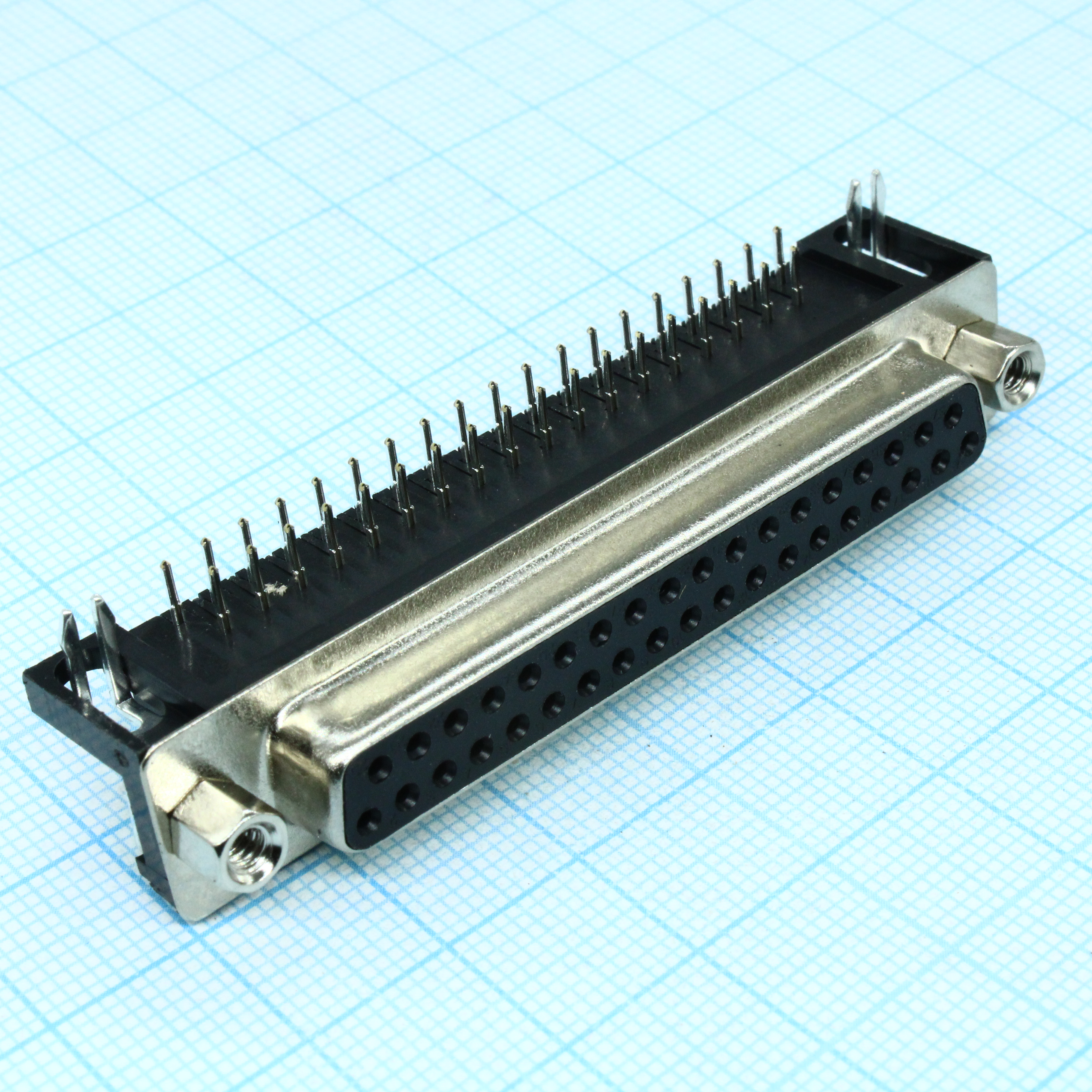 DS1037-37FNAKT74-0CC - CONNFLY