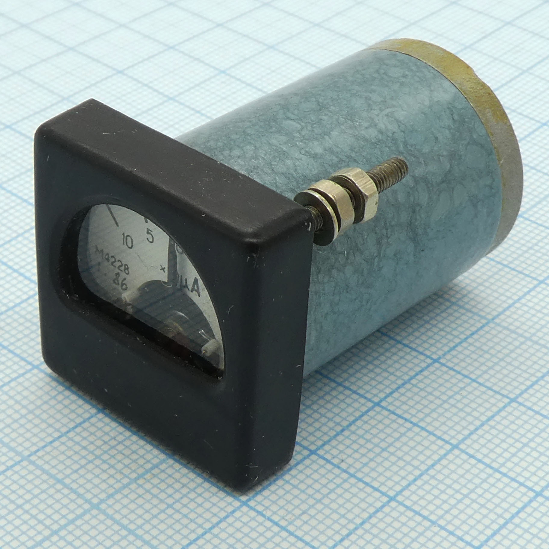 М 4228 100-0-100мкА (30*30) 4.0 - Неизвестно