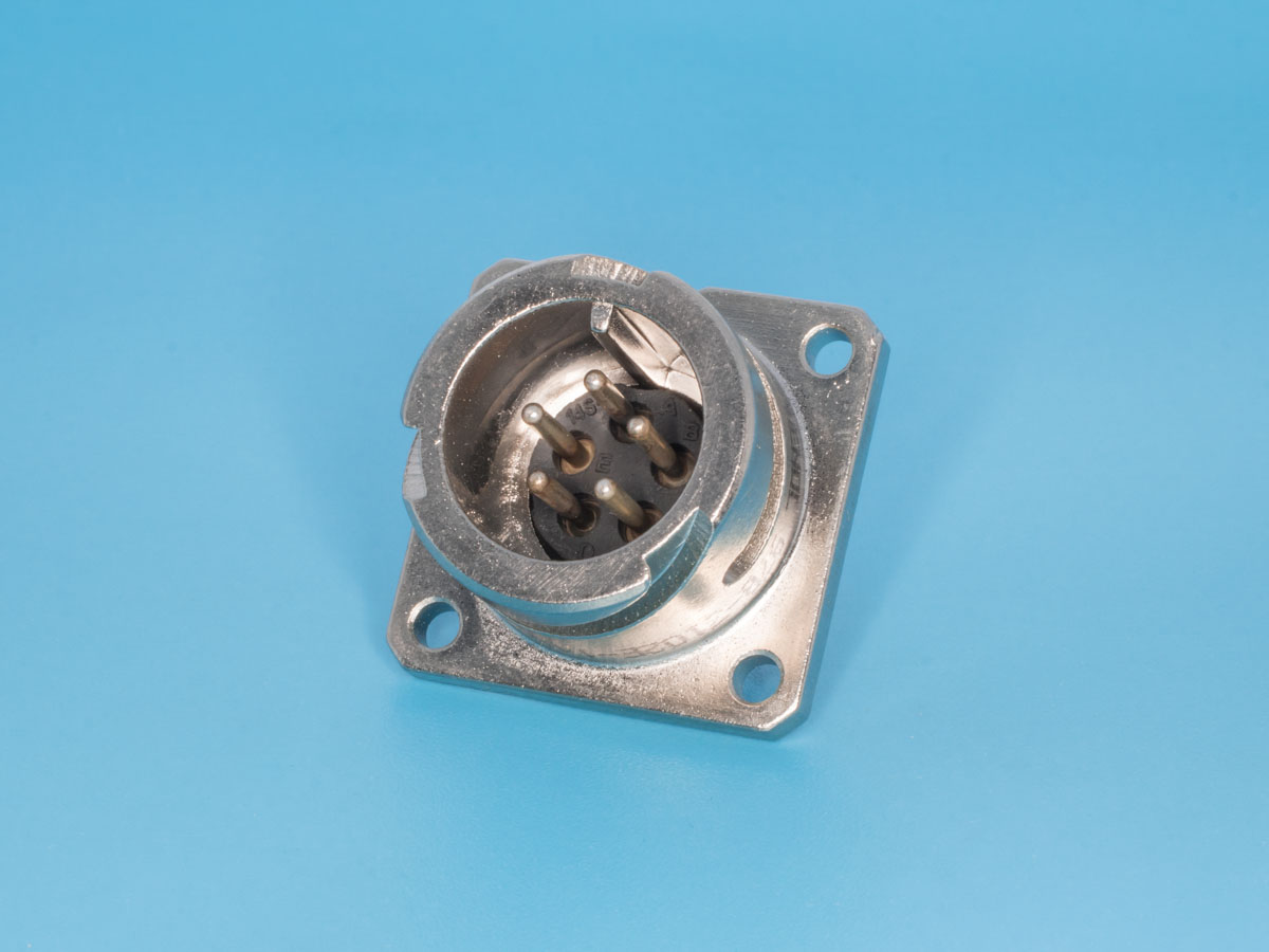 97B3102E-14S-5P(A23) - BB