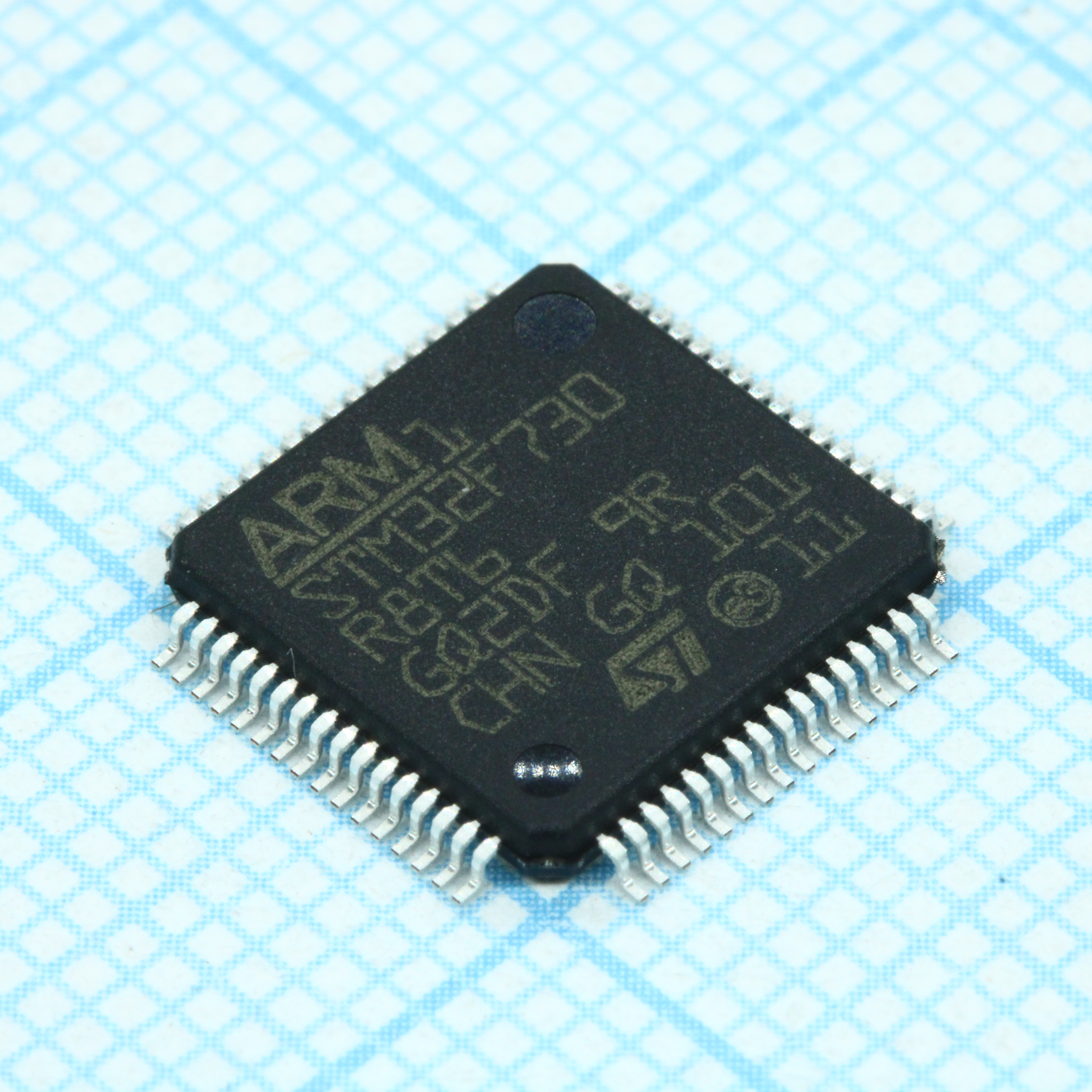 Купить STM32F730R8T6 STM оптом в Москве