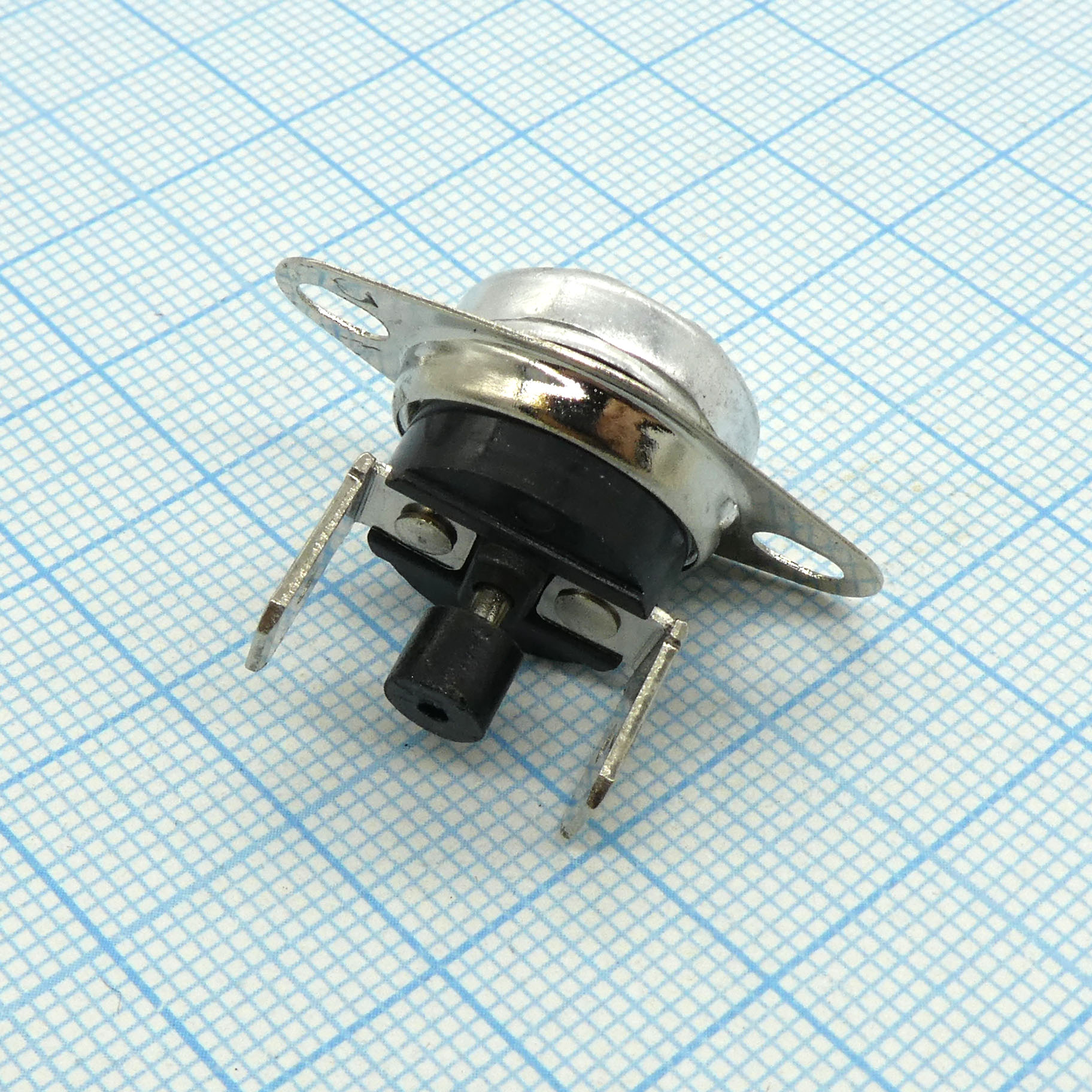 KSD301T-10A 90С 250В 10А - .