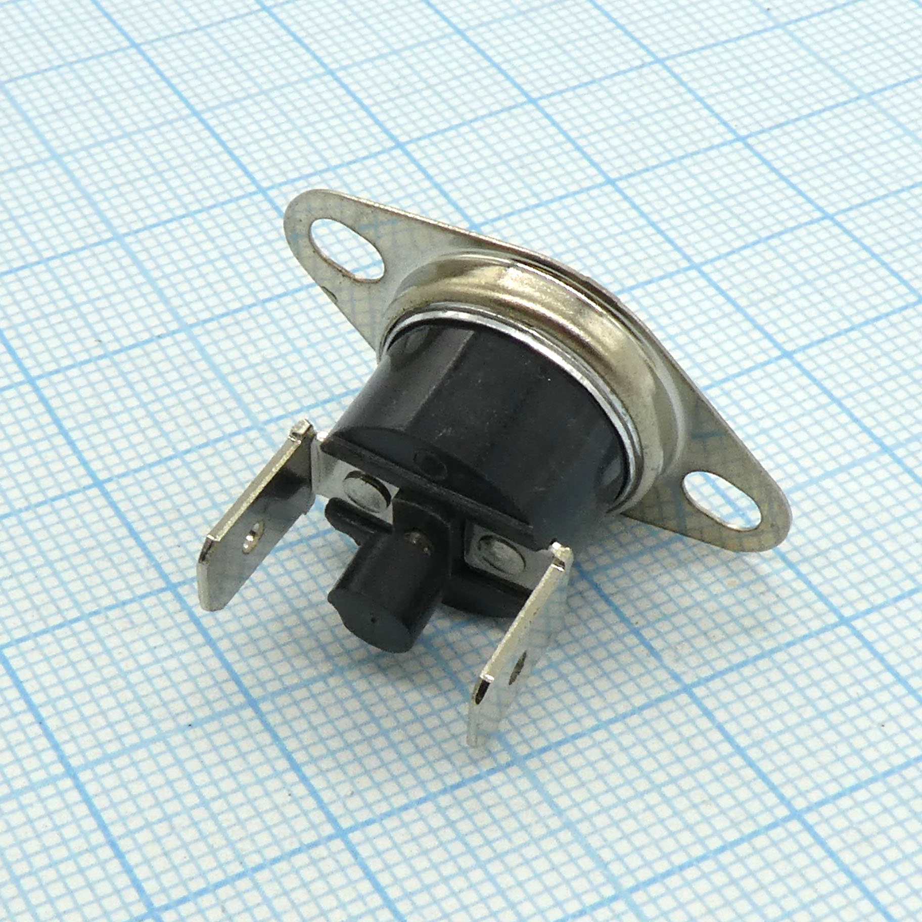 KSD301T 100С 250В 16А - .