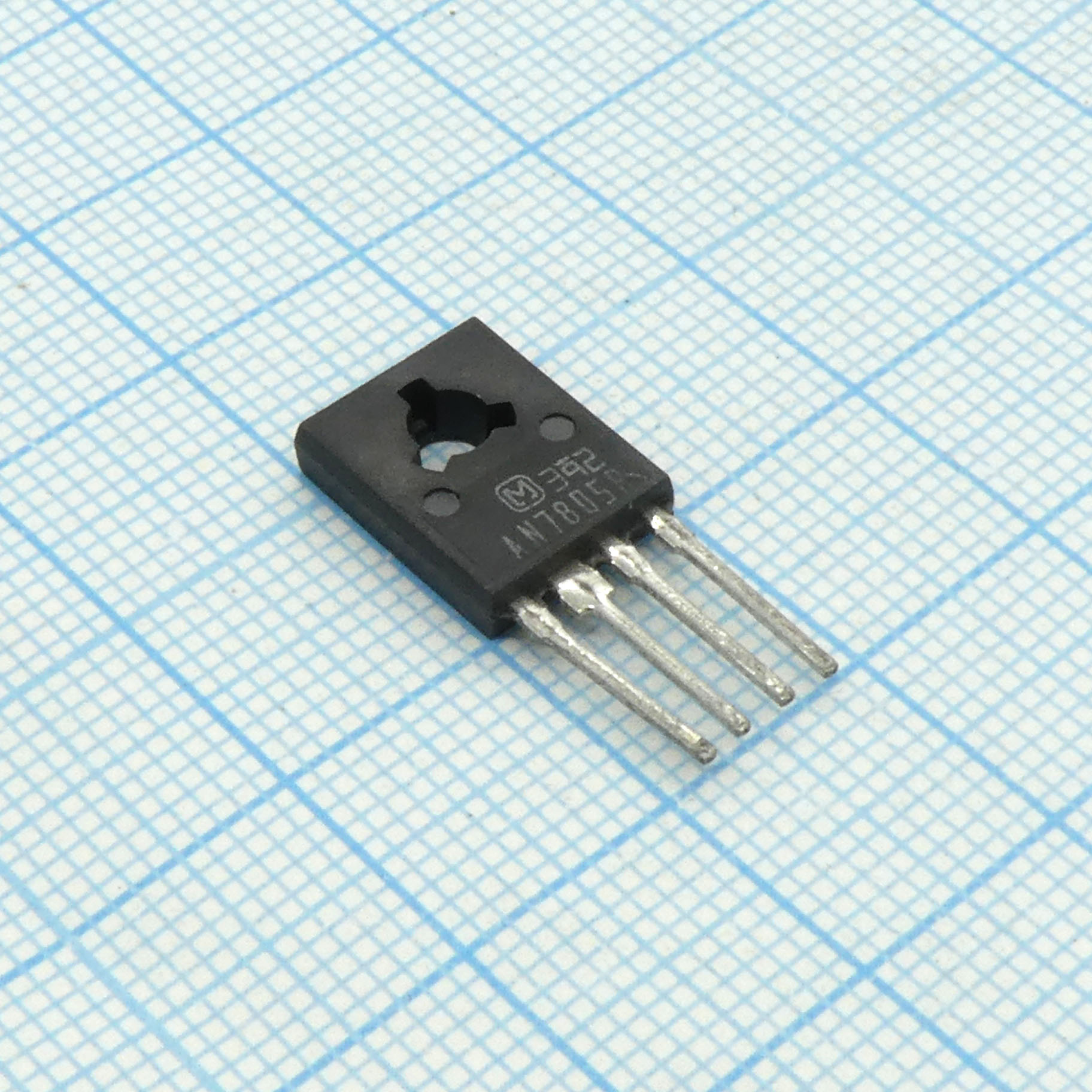 AN7805R - MAT