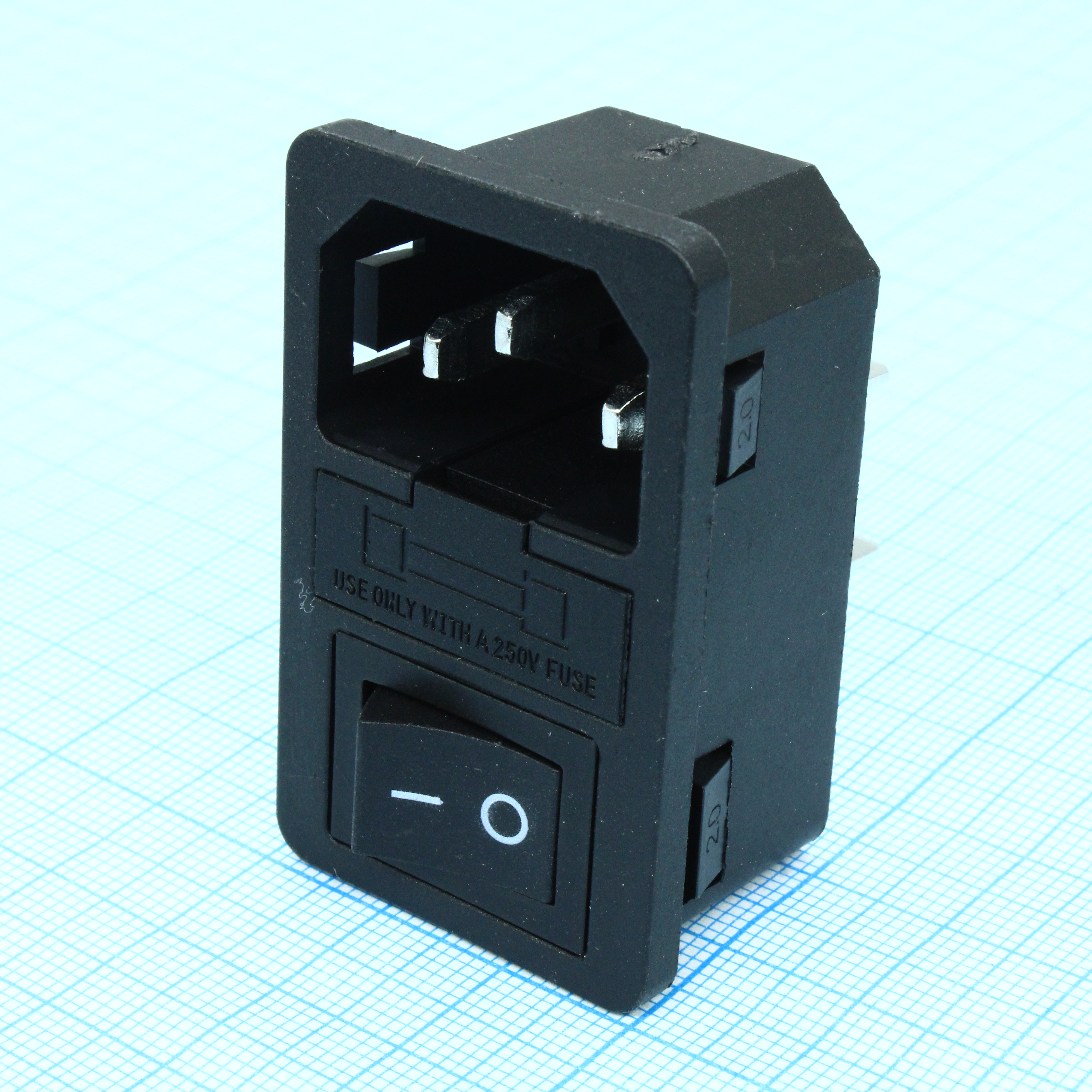 AC-013 - RUICHI