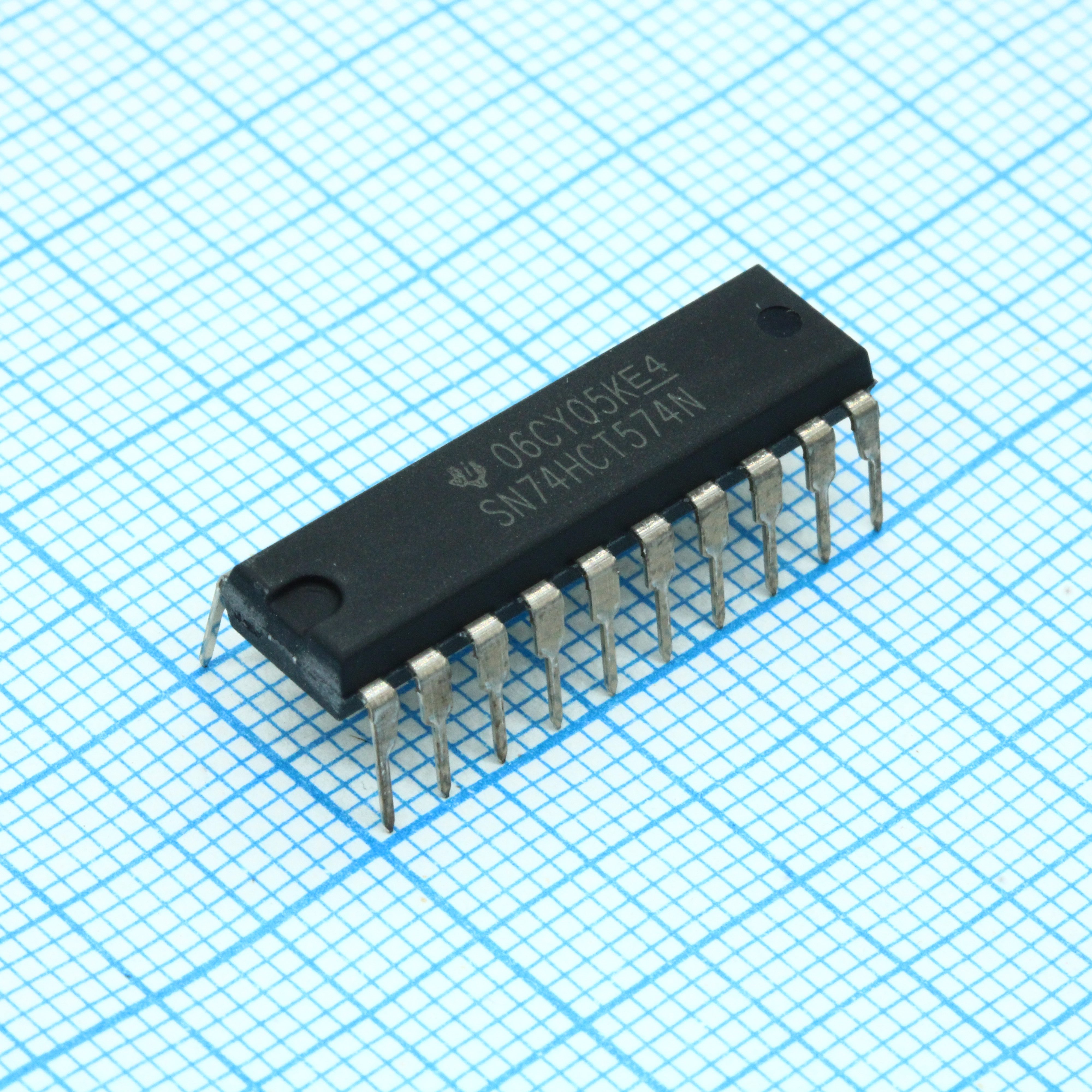 SN74HCT574N - Texas