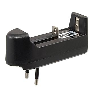 CHARGER 18650/14500/16340/123A - RUICHI
