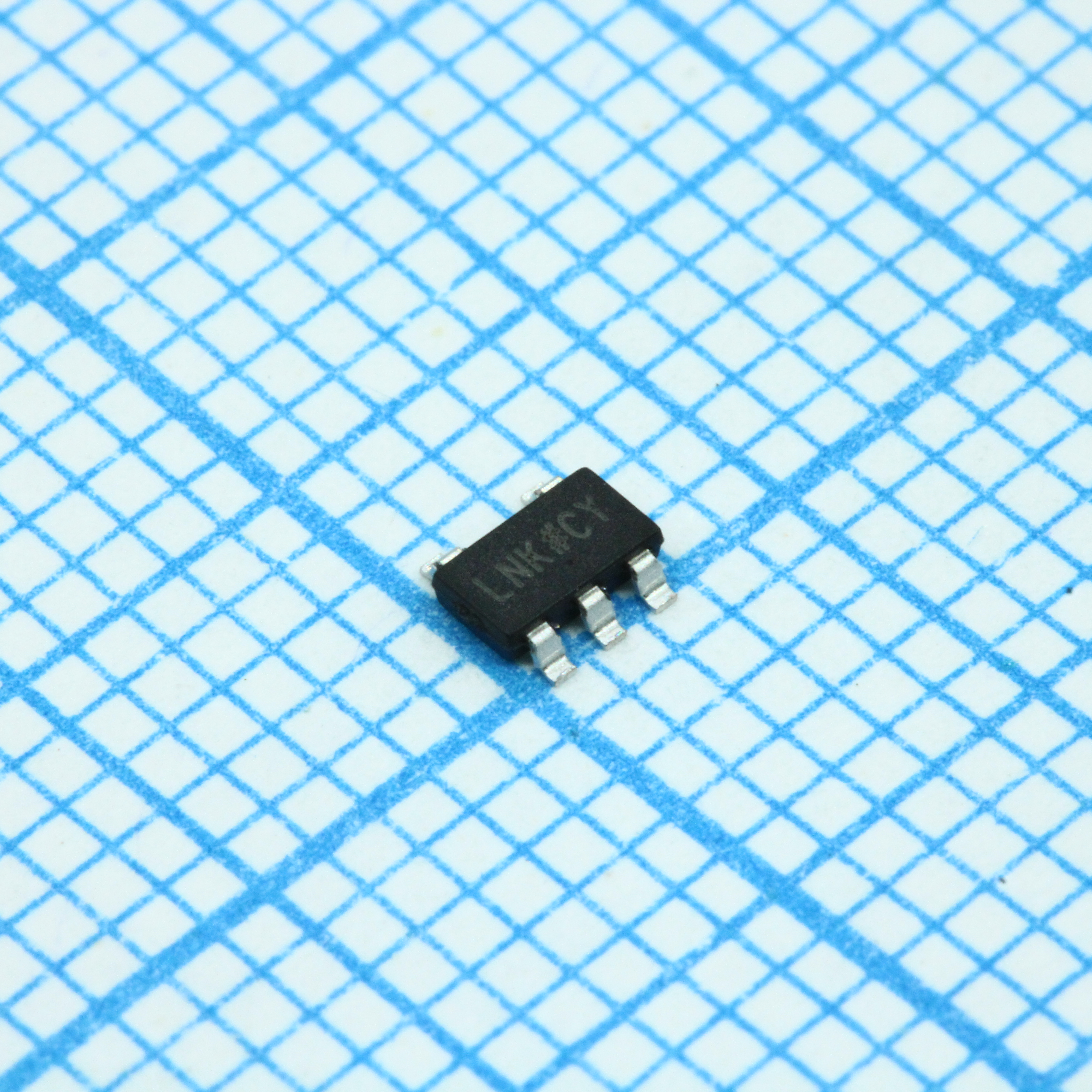 ADM7160AUJZ-3.3-R7 - AD