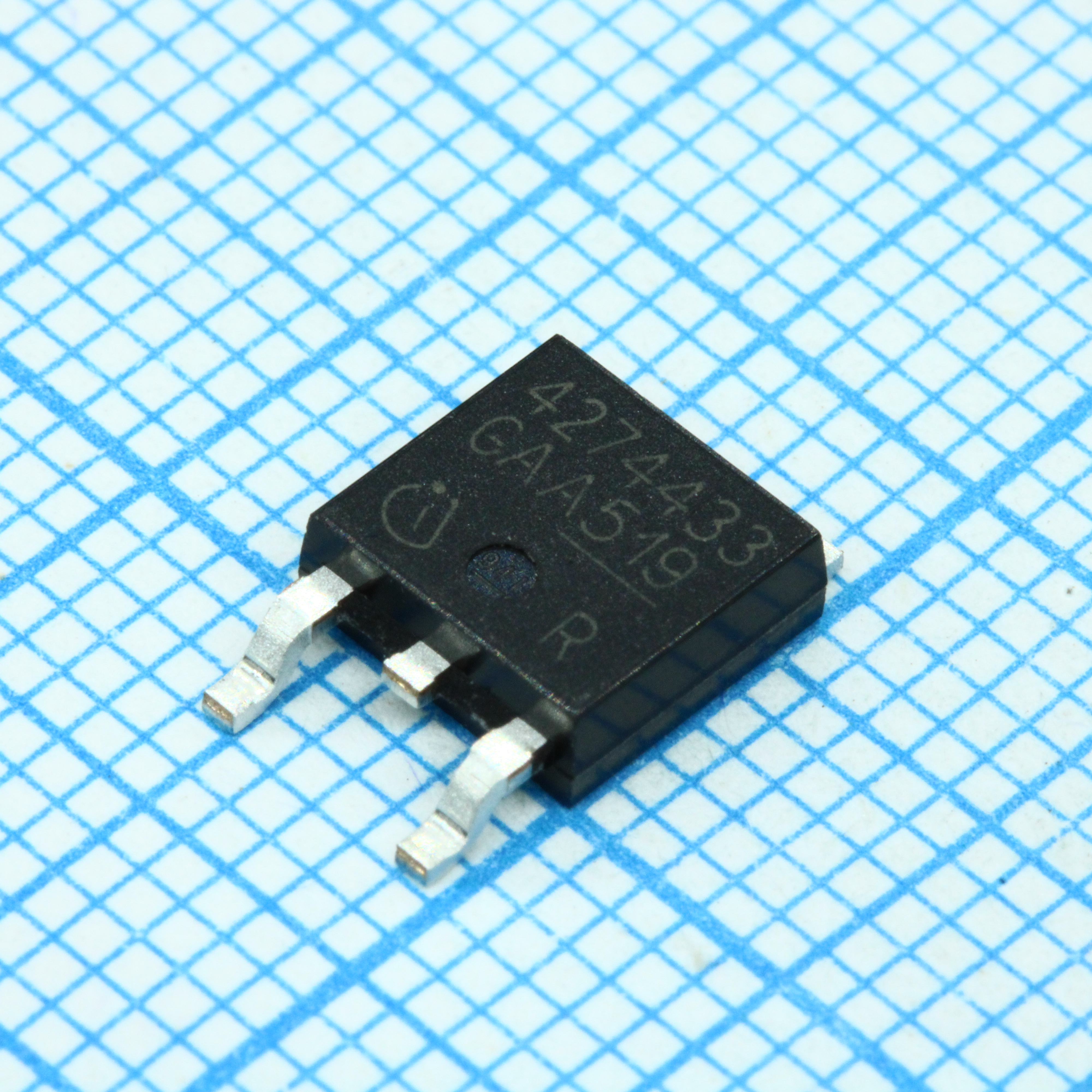 TLE42744DV33 - INF