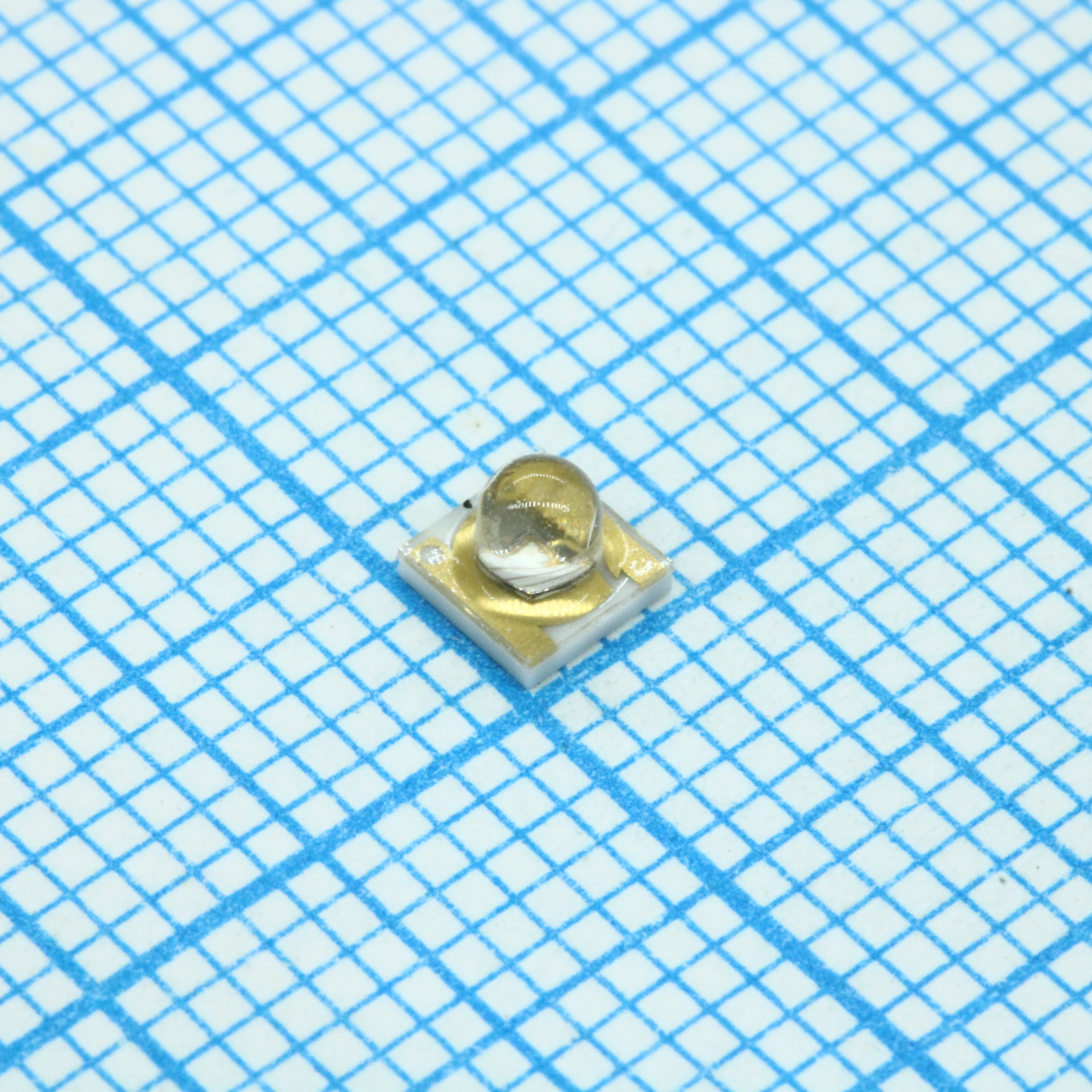 HL-C3535F7V365-D1-LVR9(Au60) - HongLi