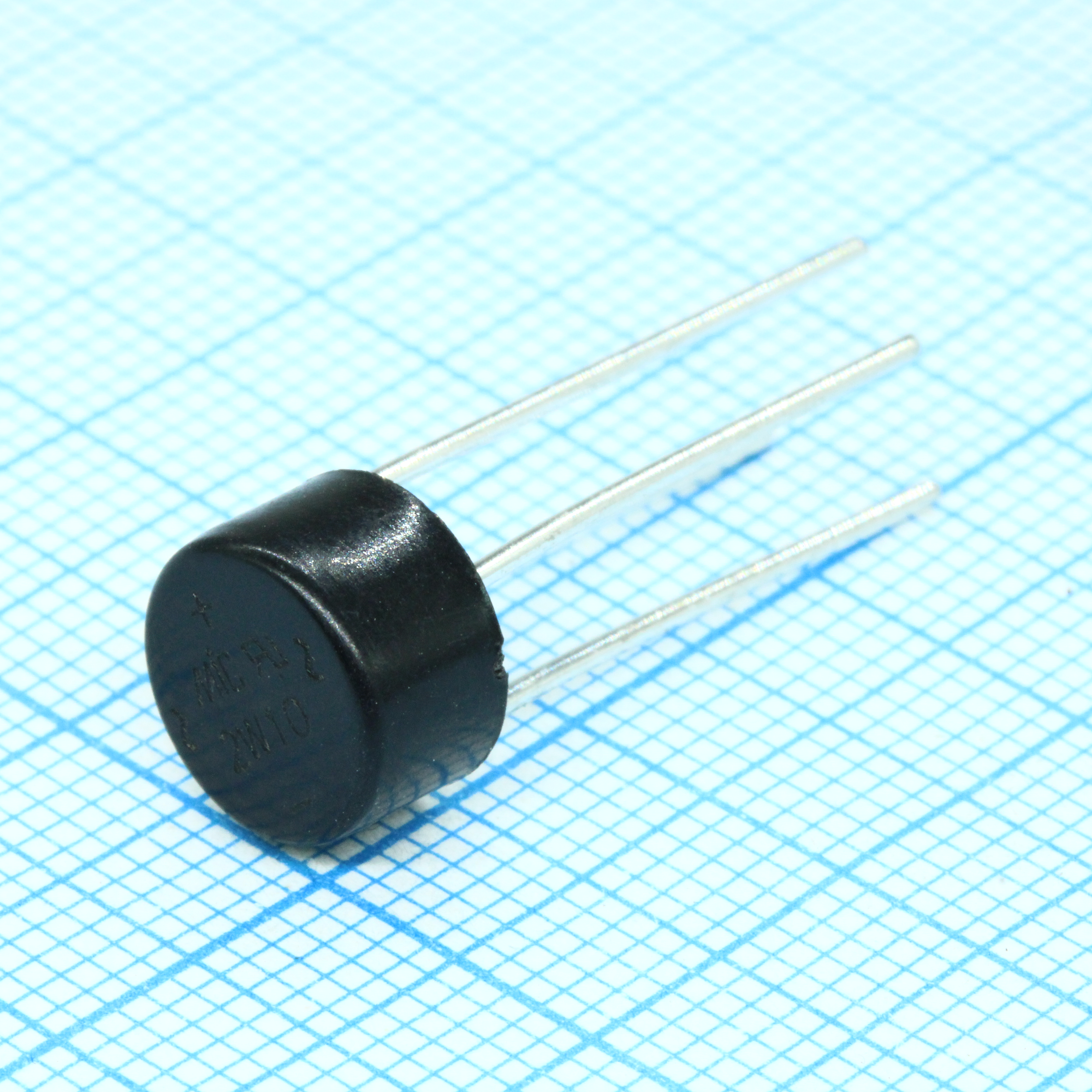 2W10 - MIC