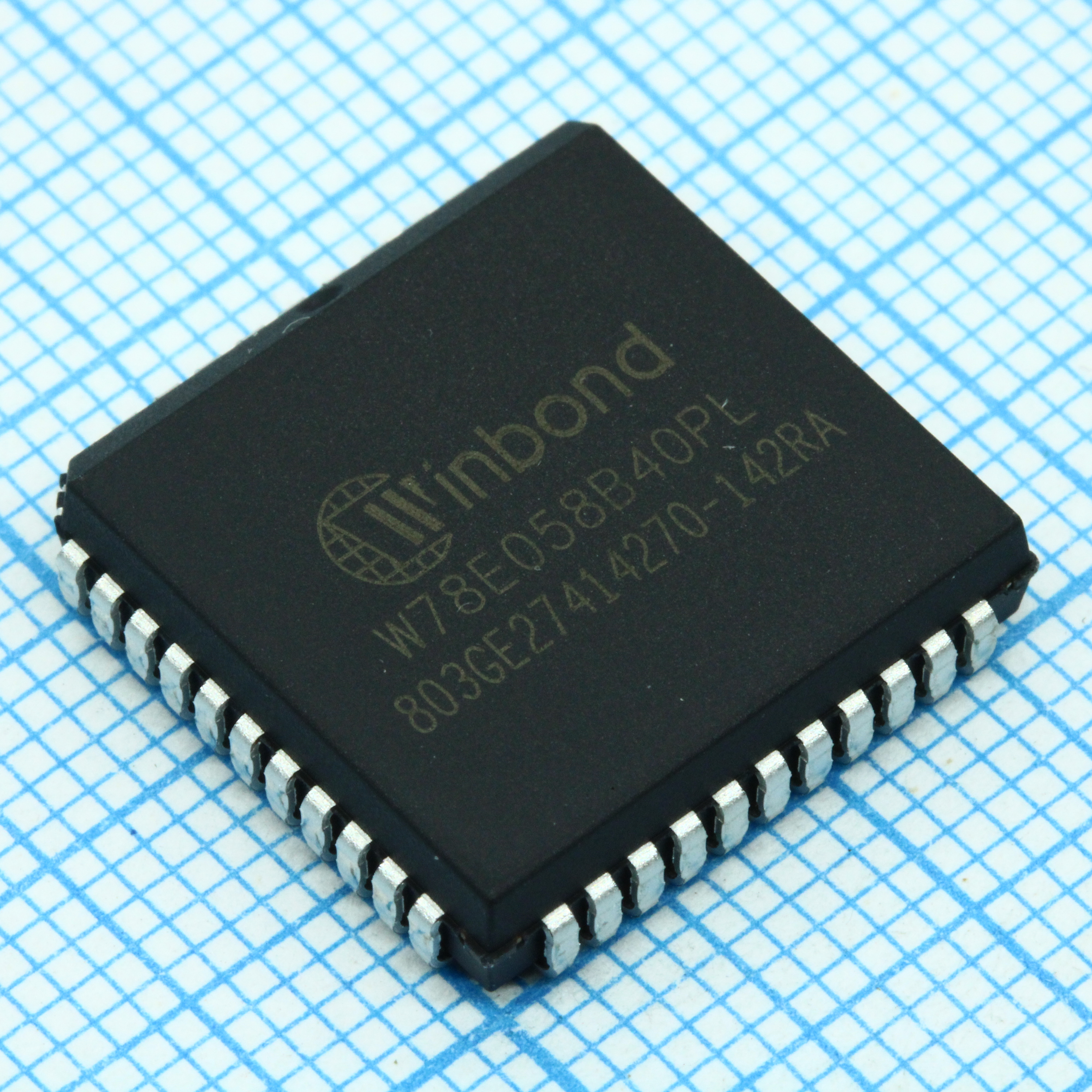 W78E058B-40PL - WINBOND