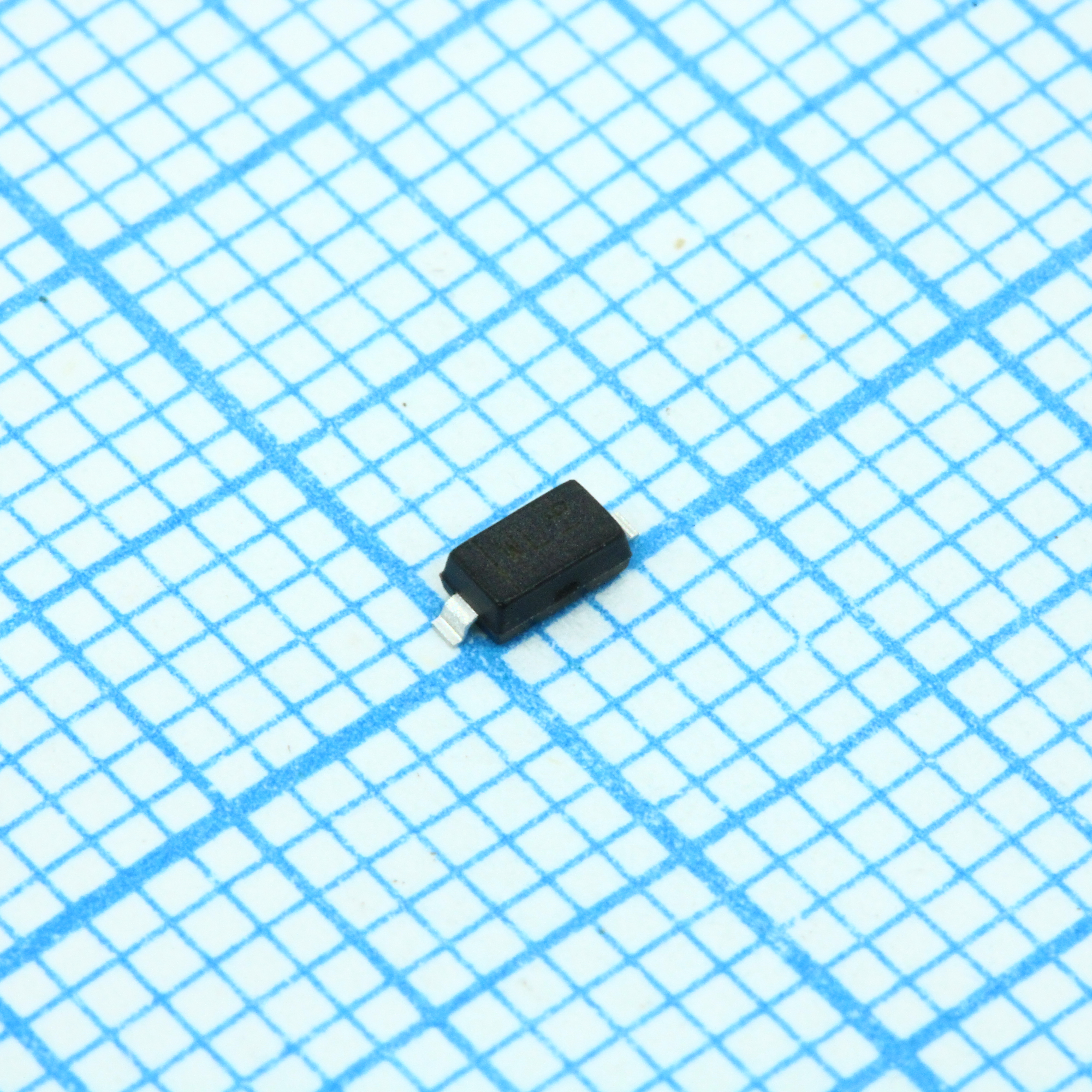 BZT52C18-7-F - DIODES