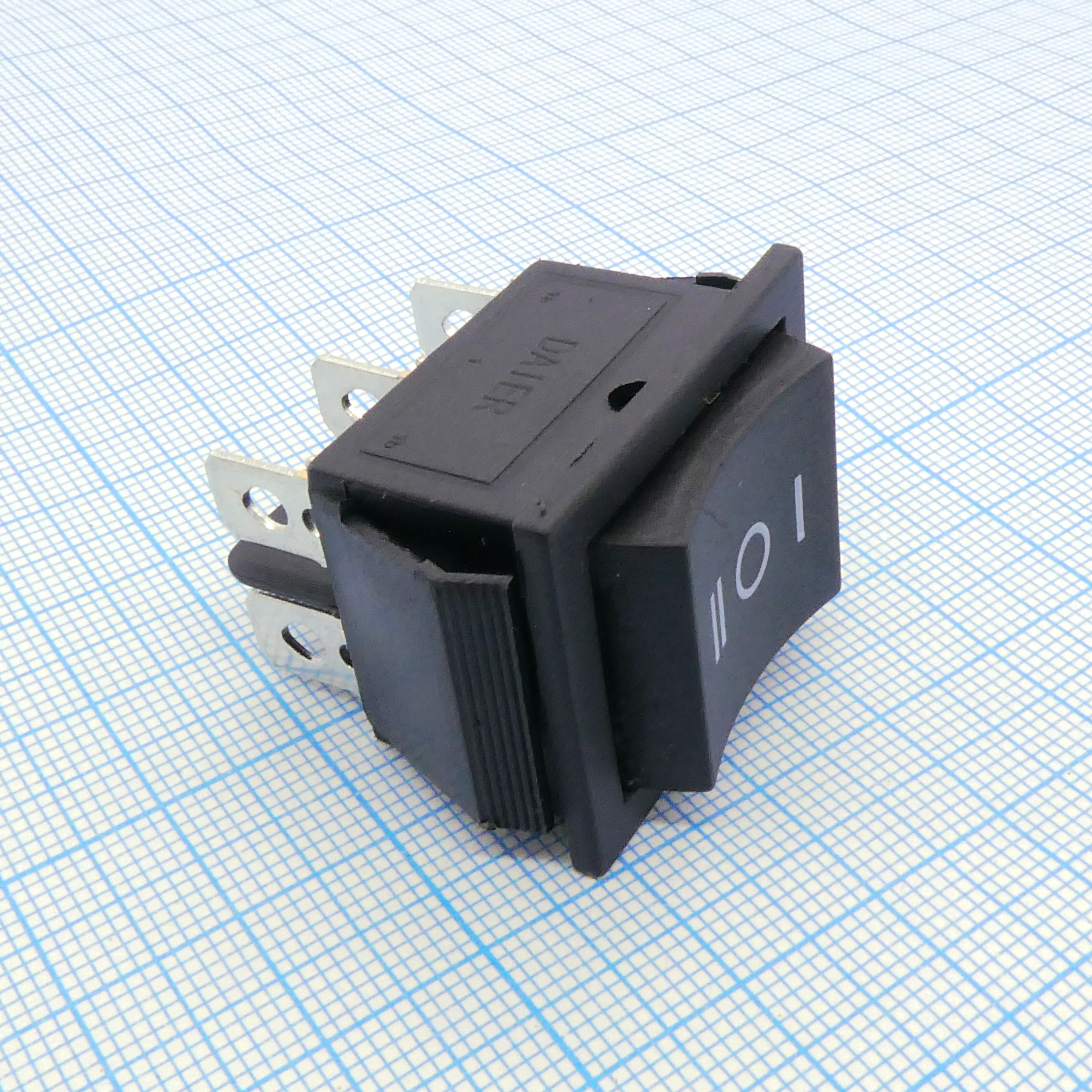 DS KCD2-223 (ON)-OFF-(ON) - .