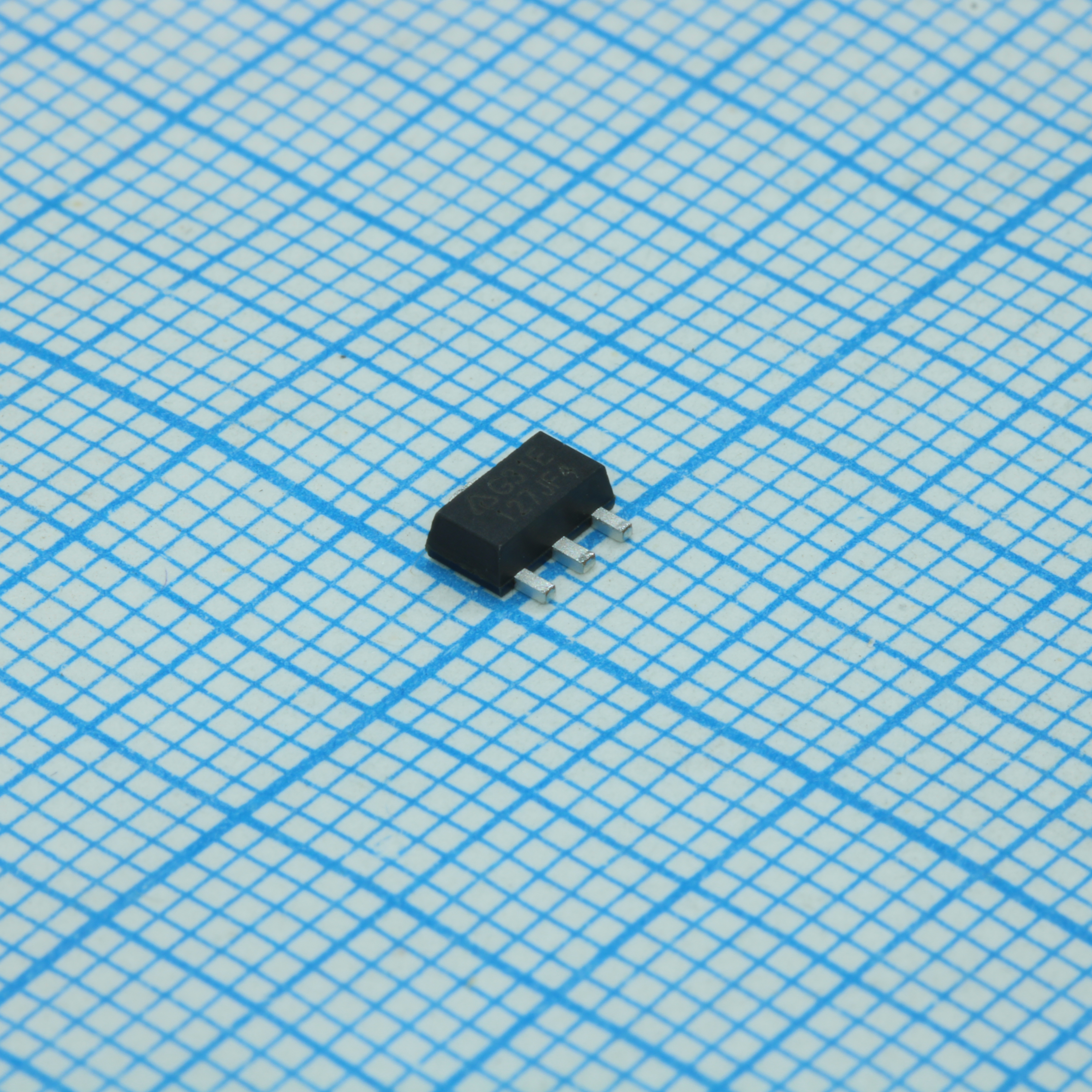 AP2204R-5.0TRG1 - DIODES
