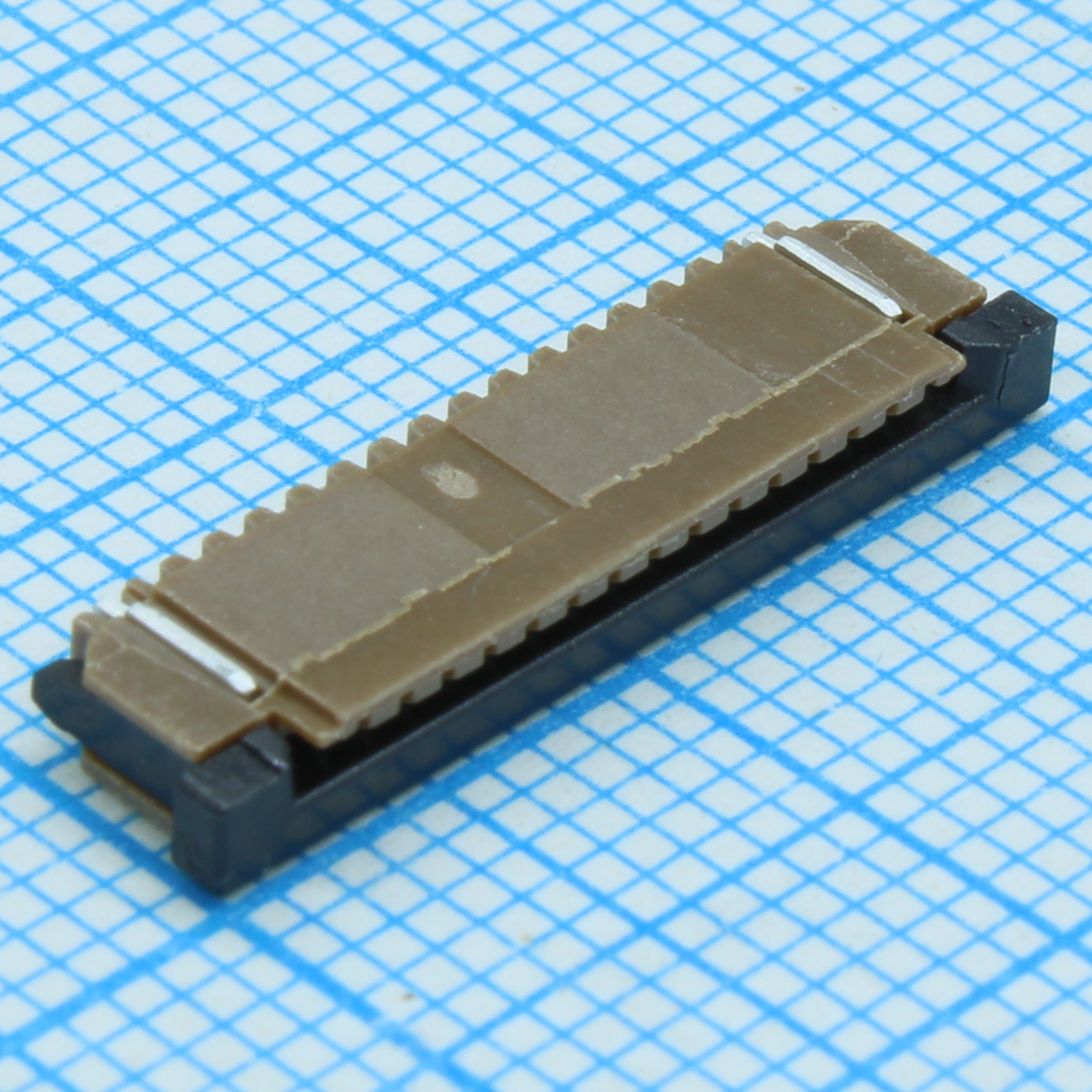 SFW15R-2STE1LF - AMPHENOL