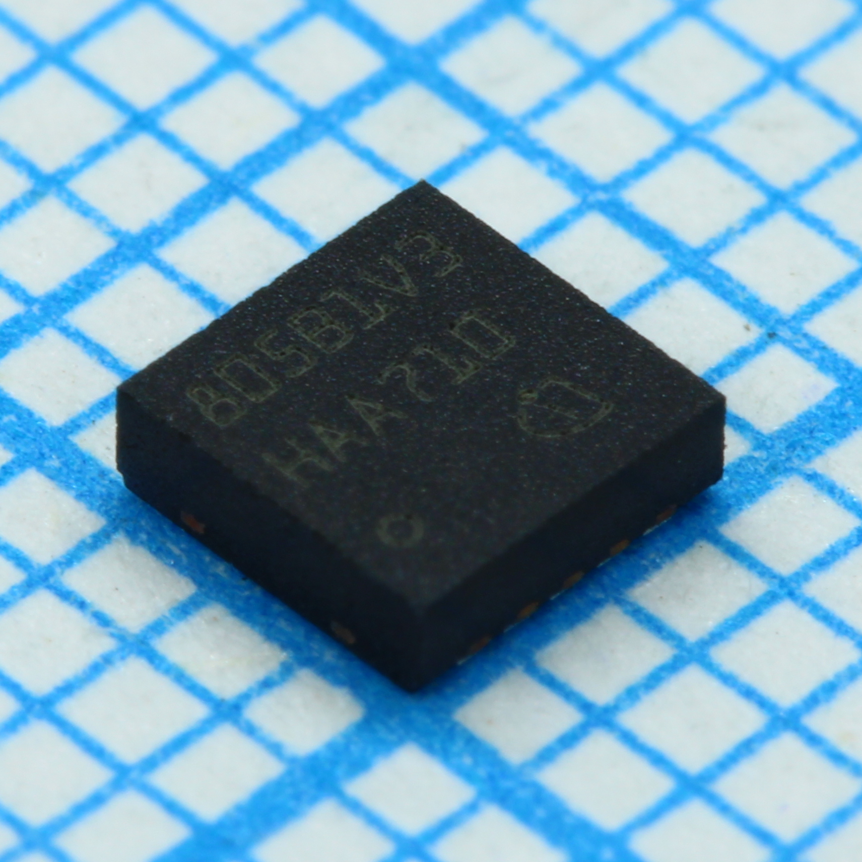 TLS805B1LDV33XUMA1 - INF