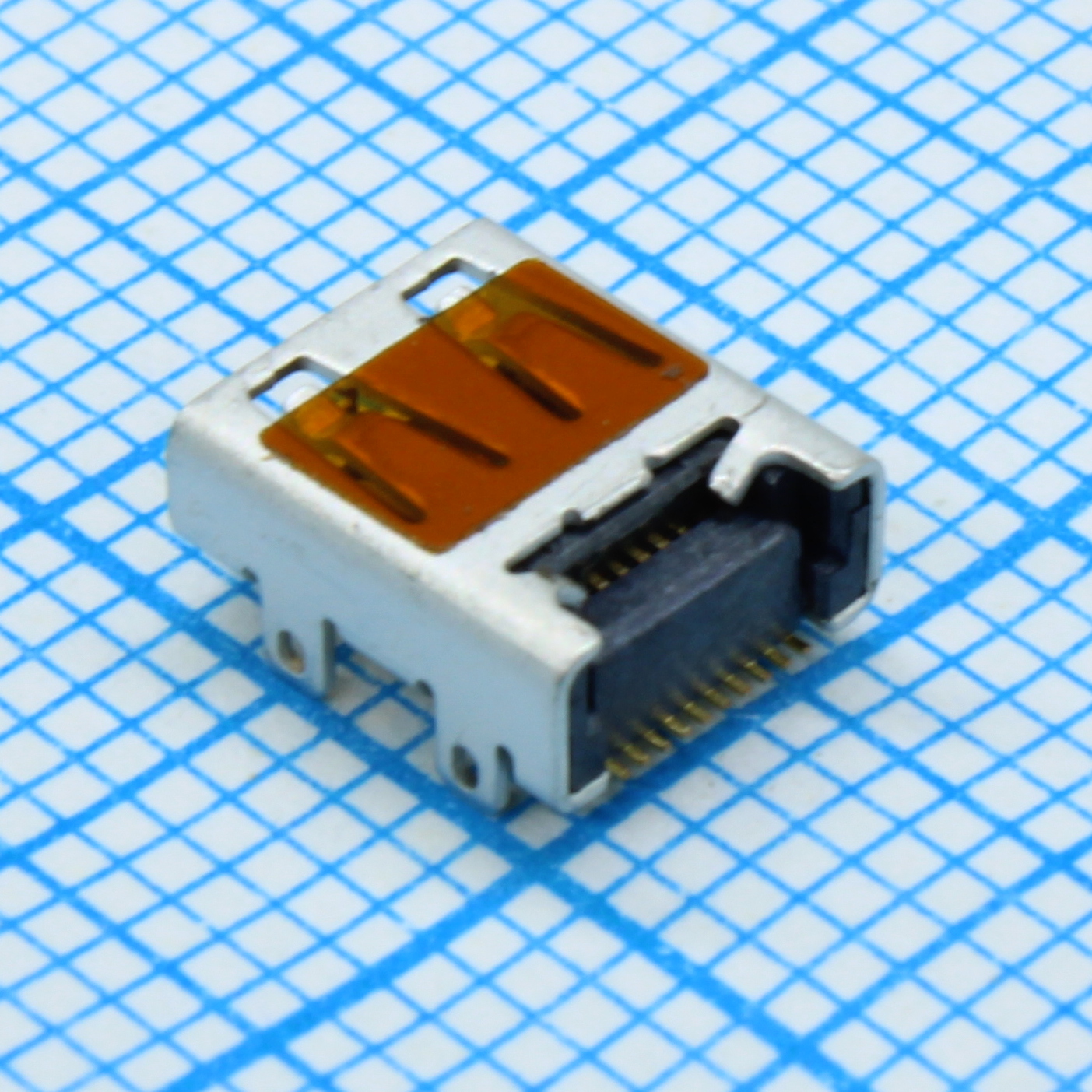 10118242-001RLF - AMPHENOL