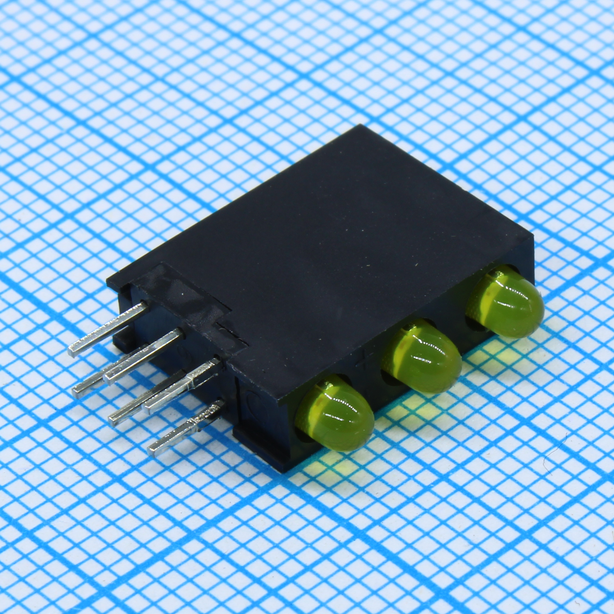 L-7104SA/3YD - KB