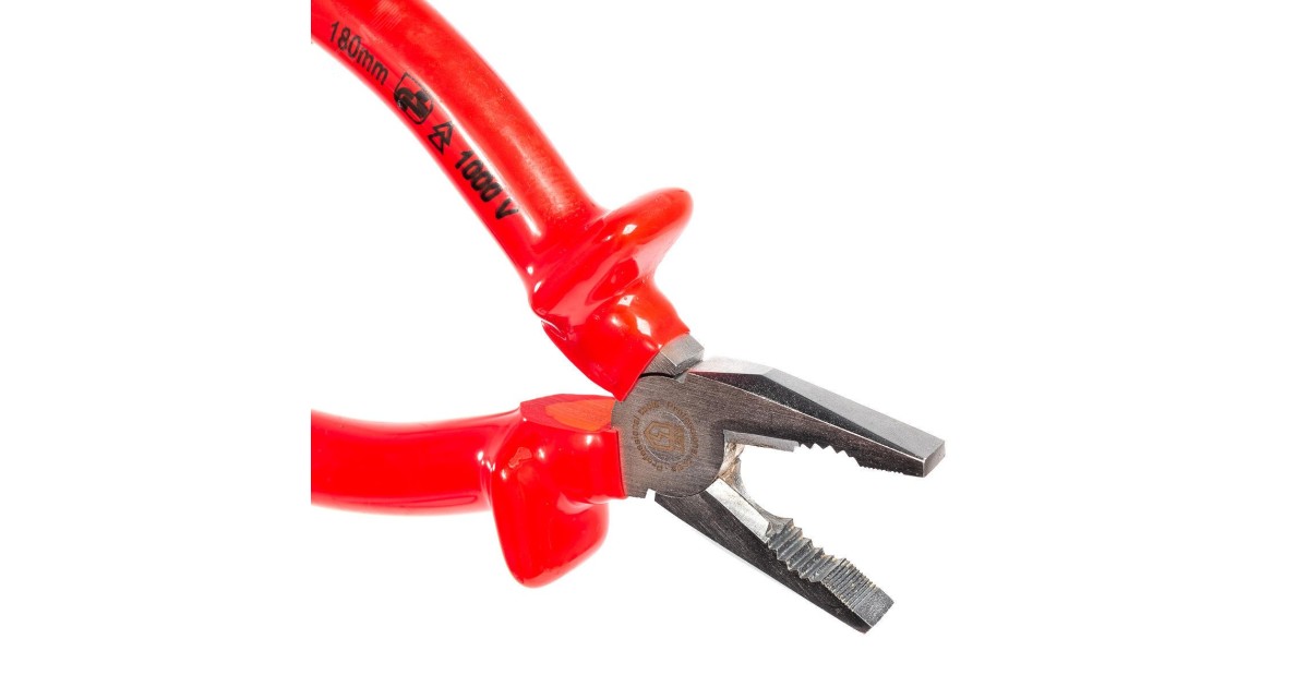 Купить Пассатижи диэлектрические 180 мм серия Эксперт КВТ оптом в Москве