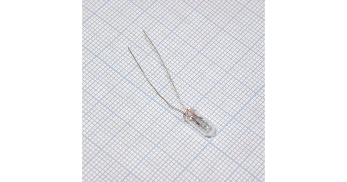 Купить Лампа миньон 12/70 4х10мм панель приб. . оптом в Москве