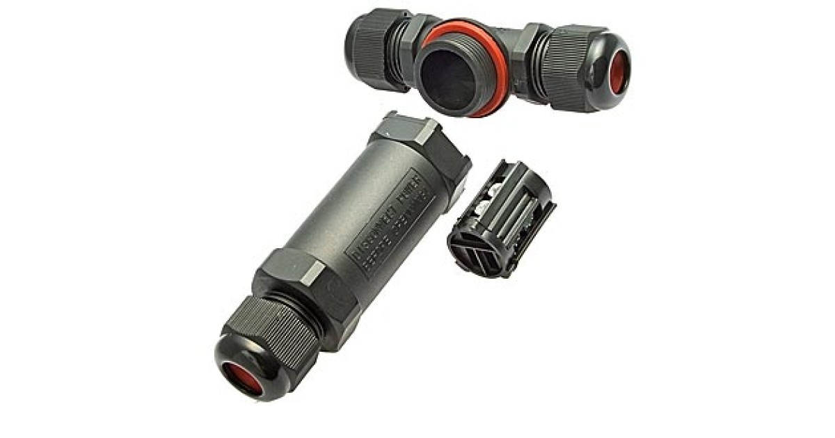 Купить SB616 3PIN 16A/250V IP68 RUICHI оптом в Москве