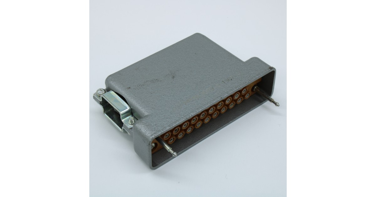 Купить РП10-30 ЛУ-О розетка с/к Россия оптом в Москве