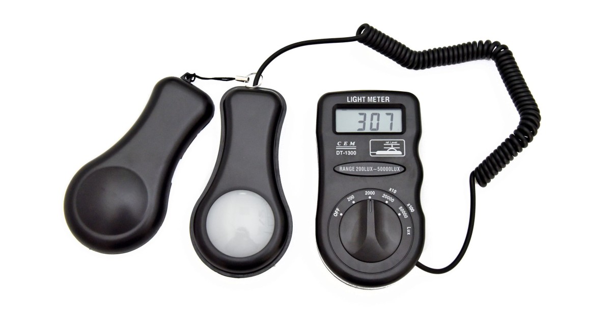 Купить DT-1300 люксметр CEM оптом в Москве